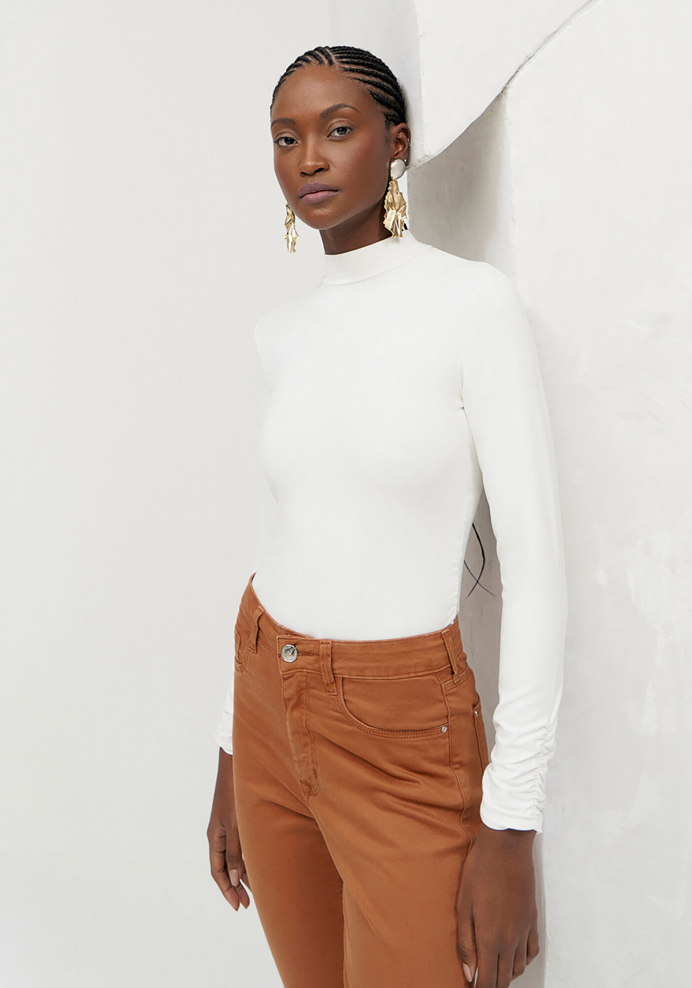 Blusa Manga Longa Franzida com Gola Alta, , large.