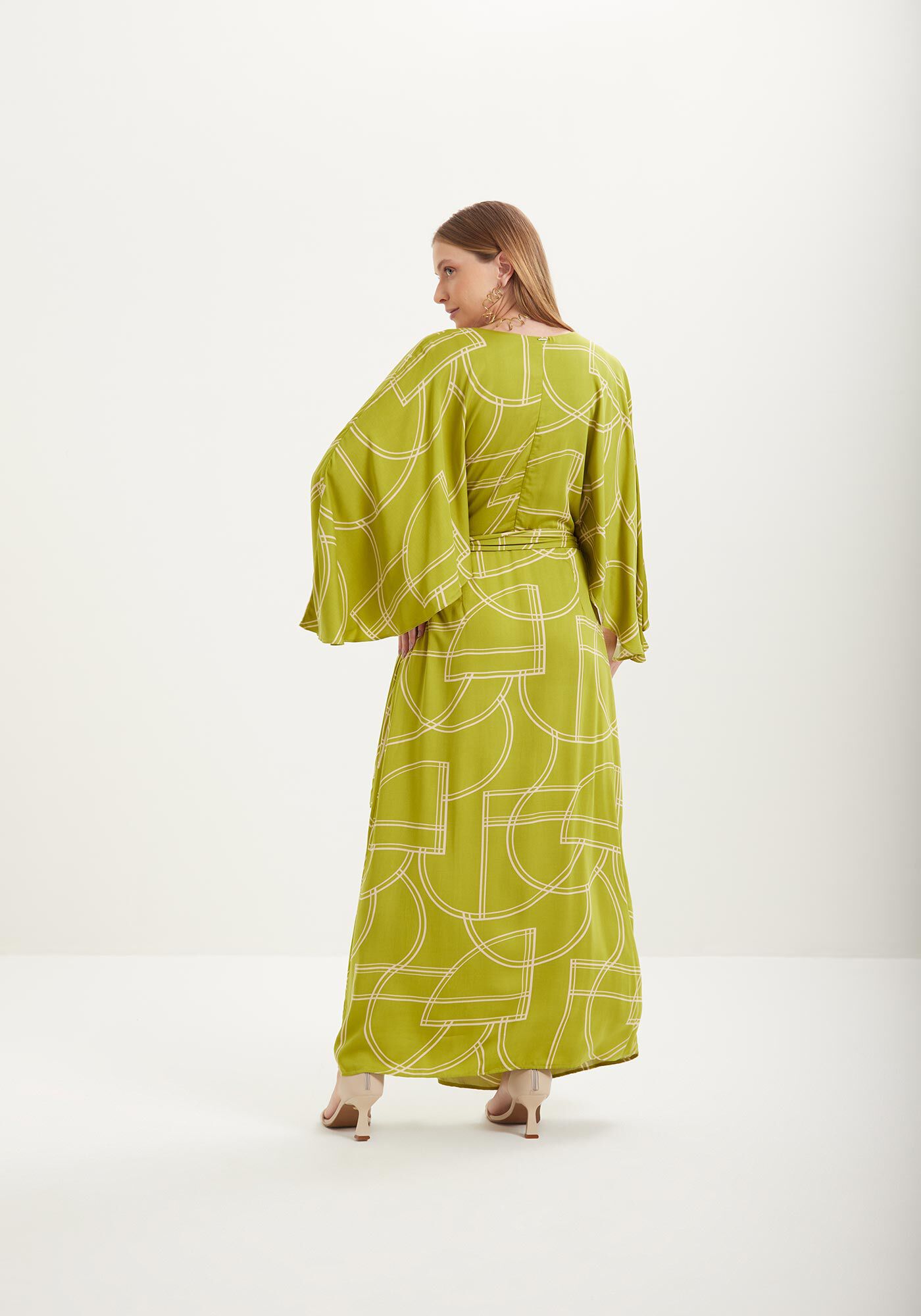 Vestido Estampado Midi Ch&aacute; De Mangas Amplas Com Faixa, , large.