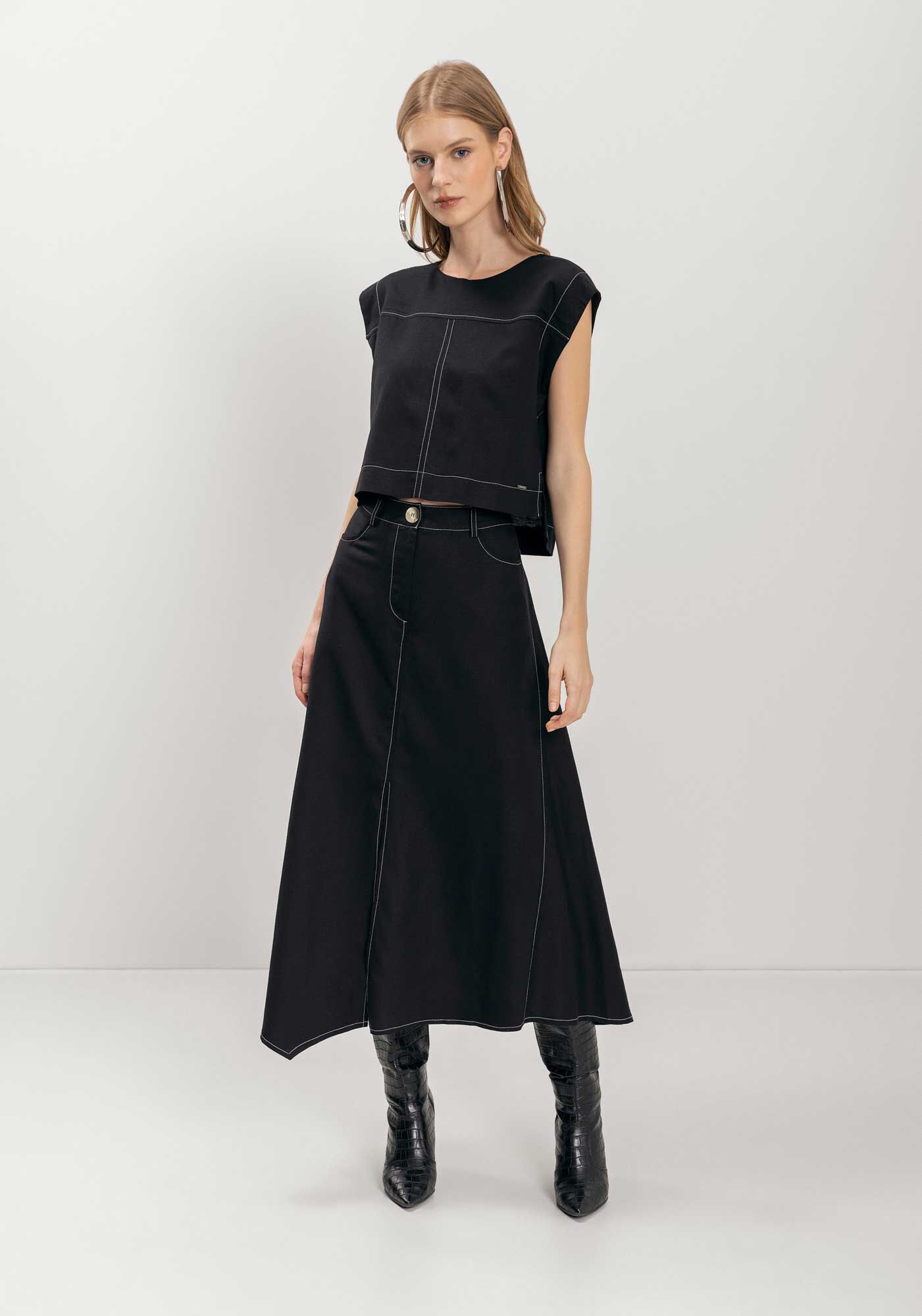 Saia Midi De Cintura Alta Com Fenda E Pesponto Contrastante, , large.