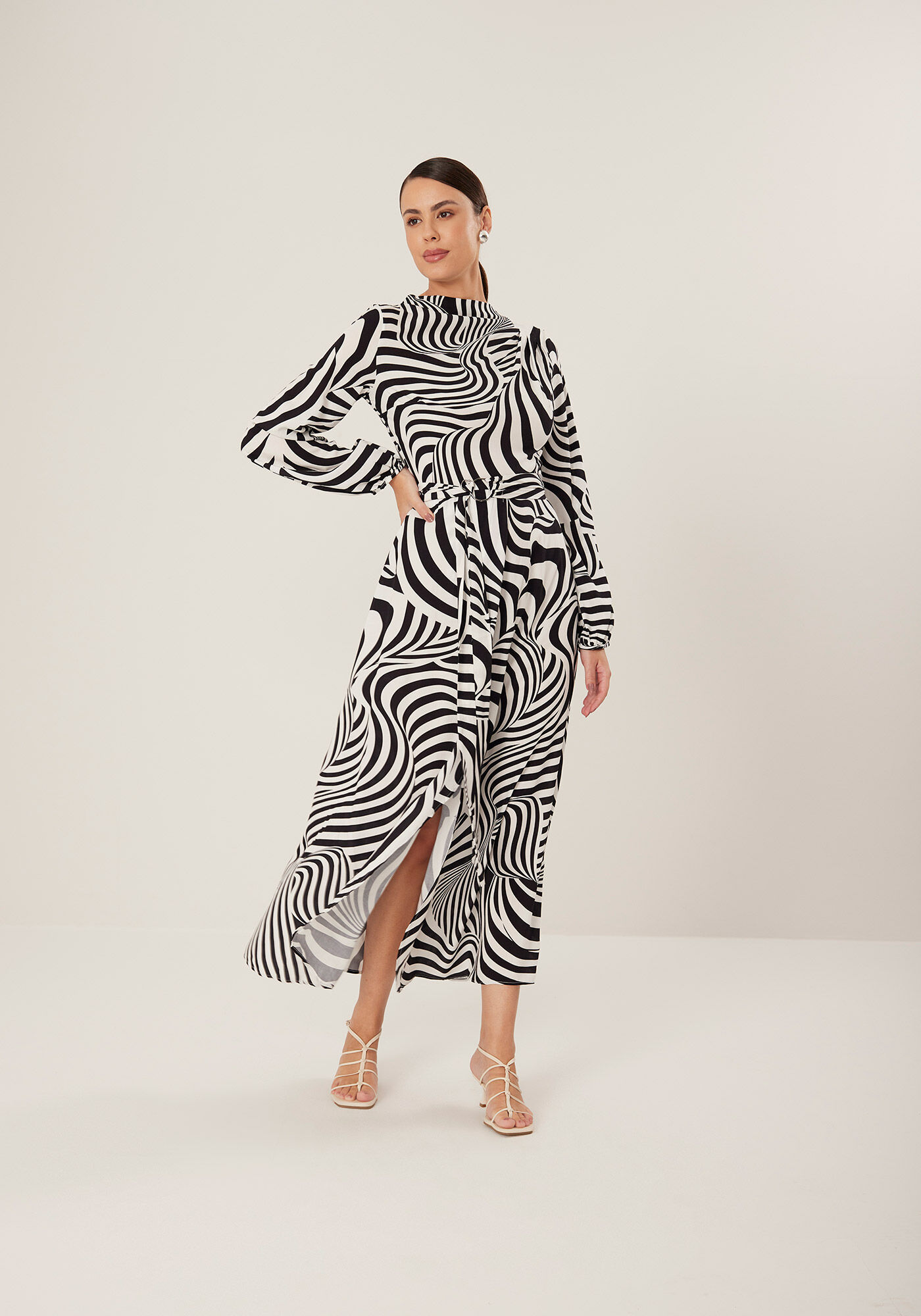 Vestido Midi Ch&aacute; Estampado Com Mangas Amplas E Faixa, , large.