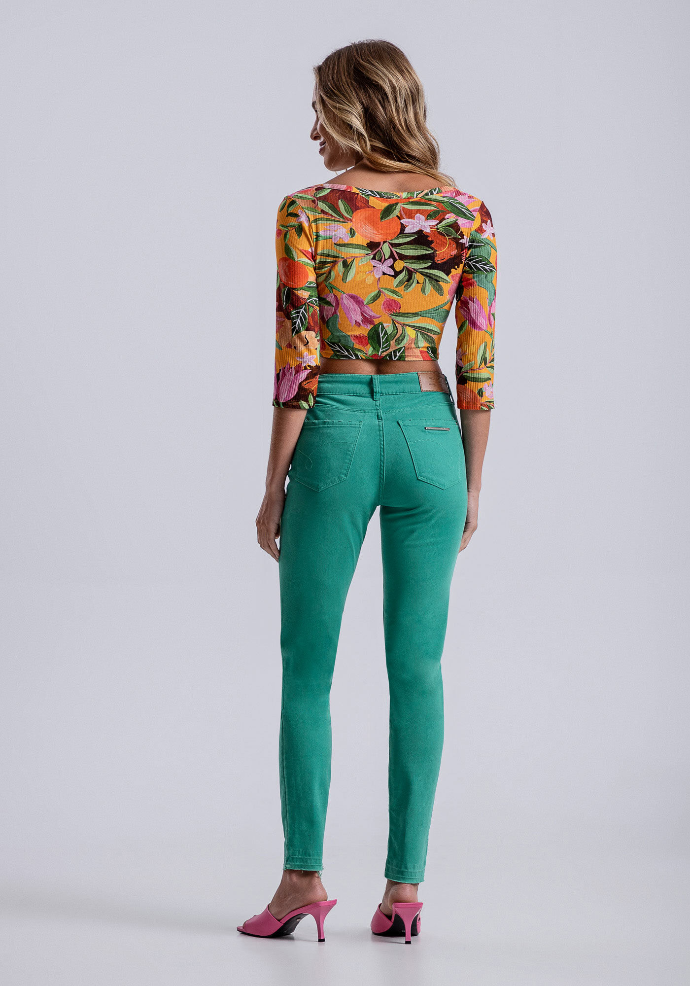 Blusa Cropped Canelada Manga 3/4 Estampada, , large.