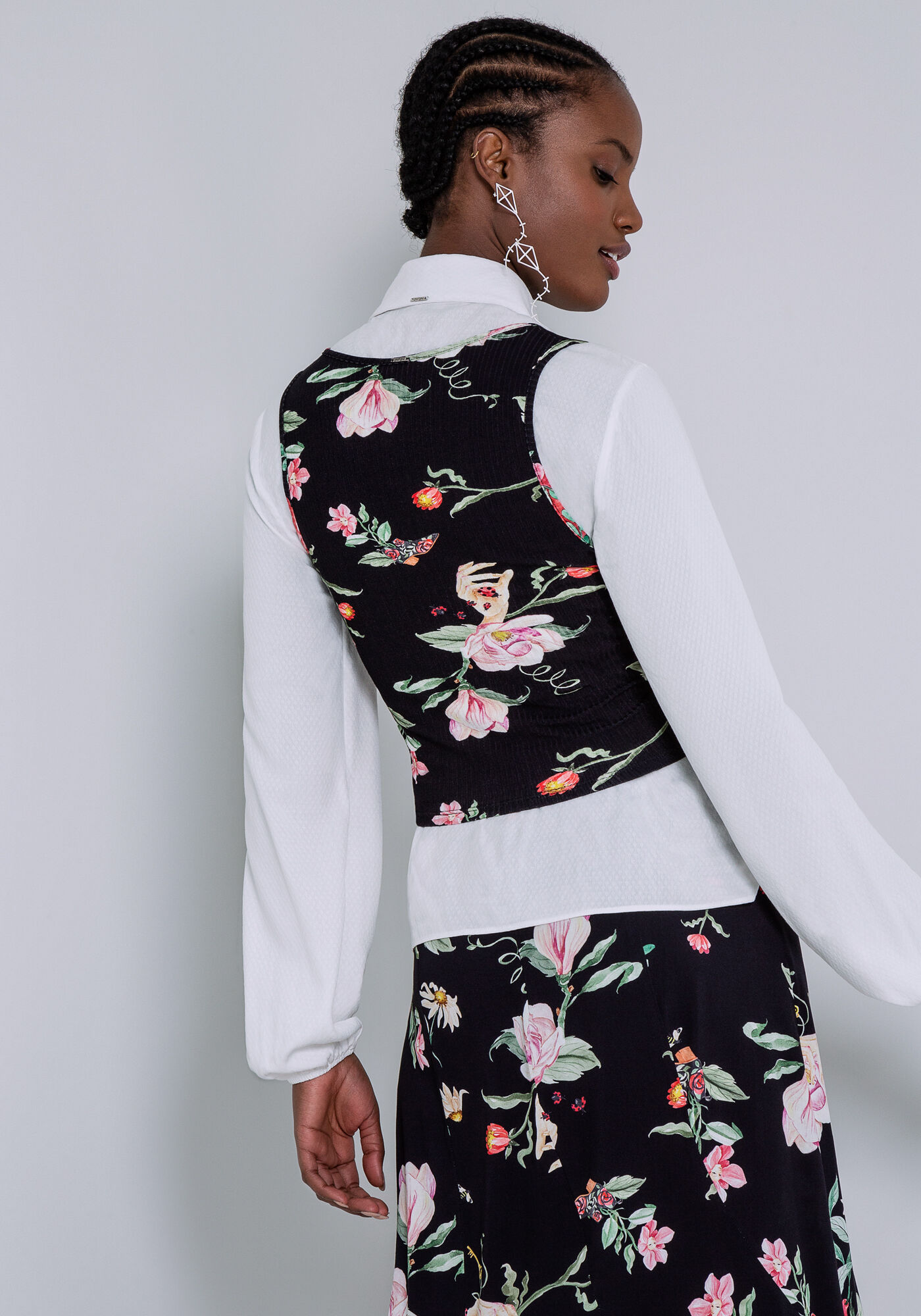 Regata Estampada em Malha com Recorte Busto, , large.