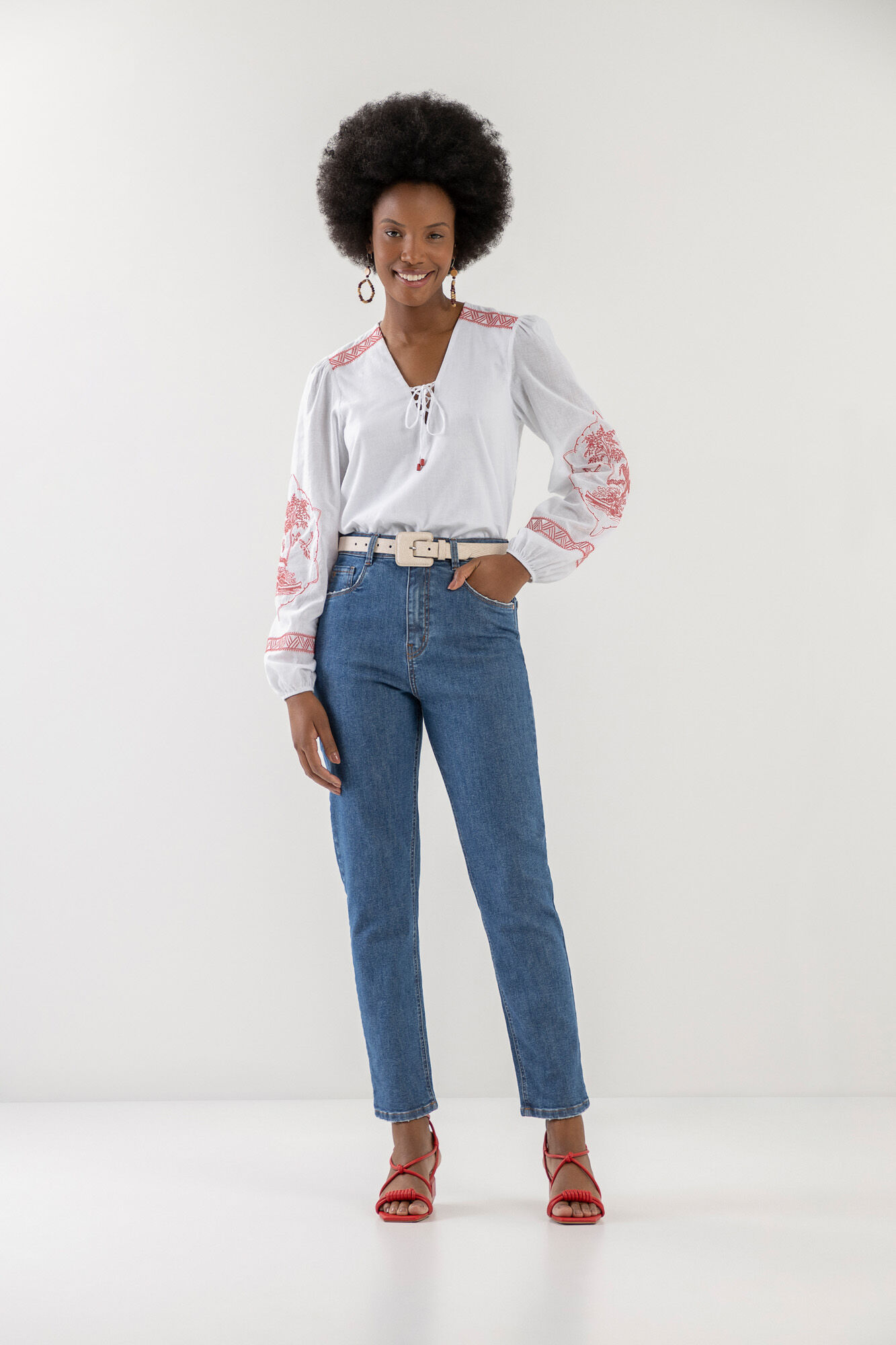 Blusa Manga Longa Bufante com Bordado, , large.