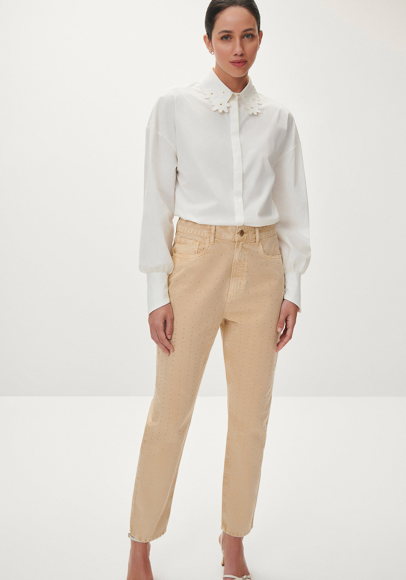 Cal&ccedil;a Sarja Mom Cropped Super Alta com Strass, , large.