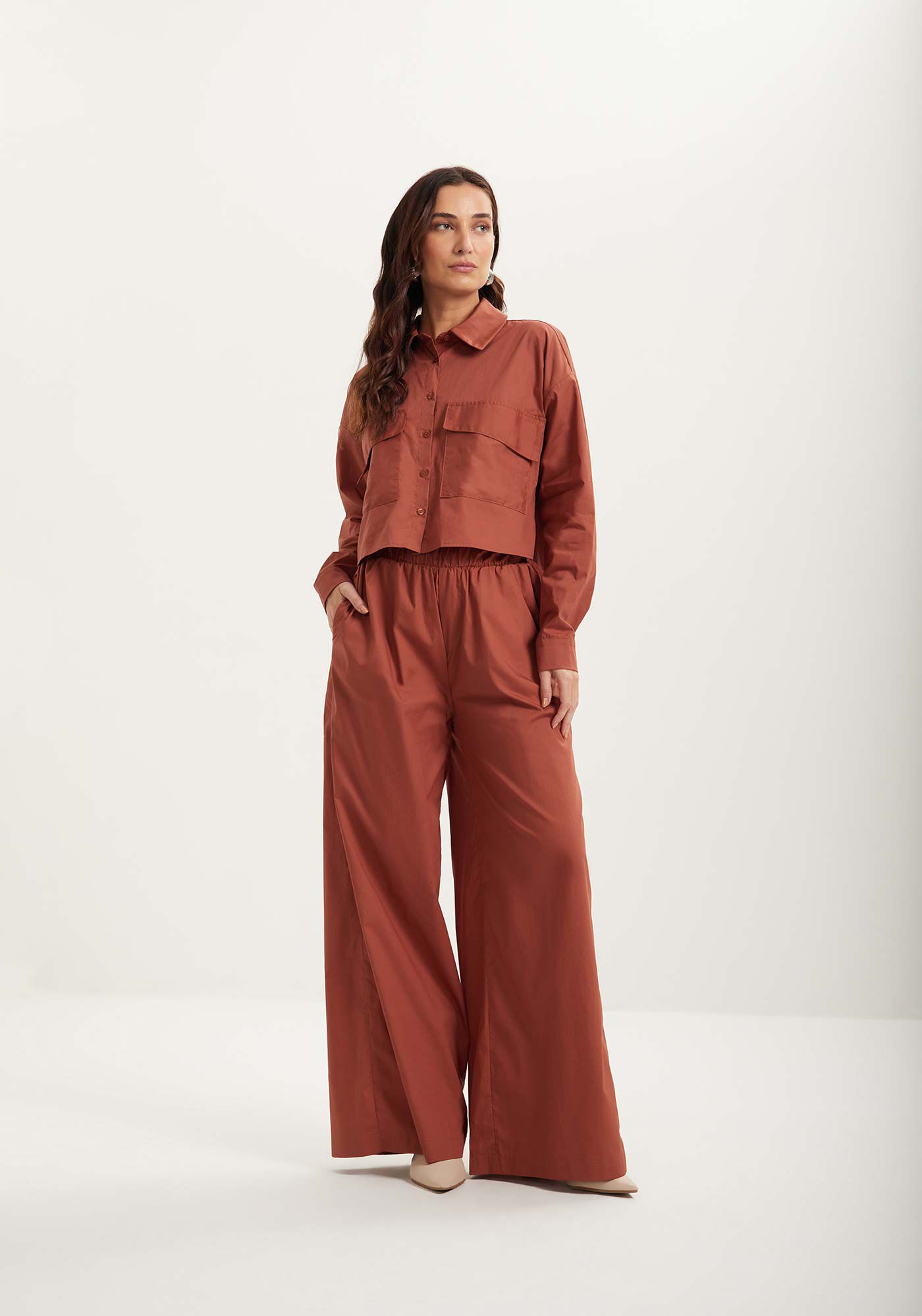 Camisa Curta Em Tricoline Com Mangas Longas E Bolsos, , large.