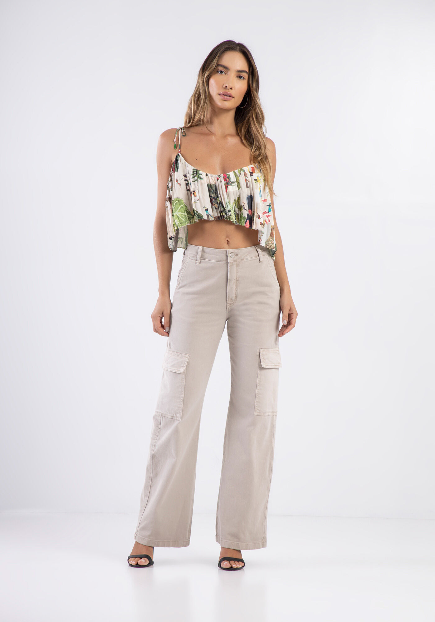 Blusa Plissada Cropped Estampada com Detalhe Al&ccedil;as, CUMARU, large.