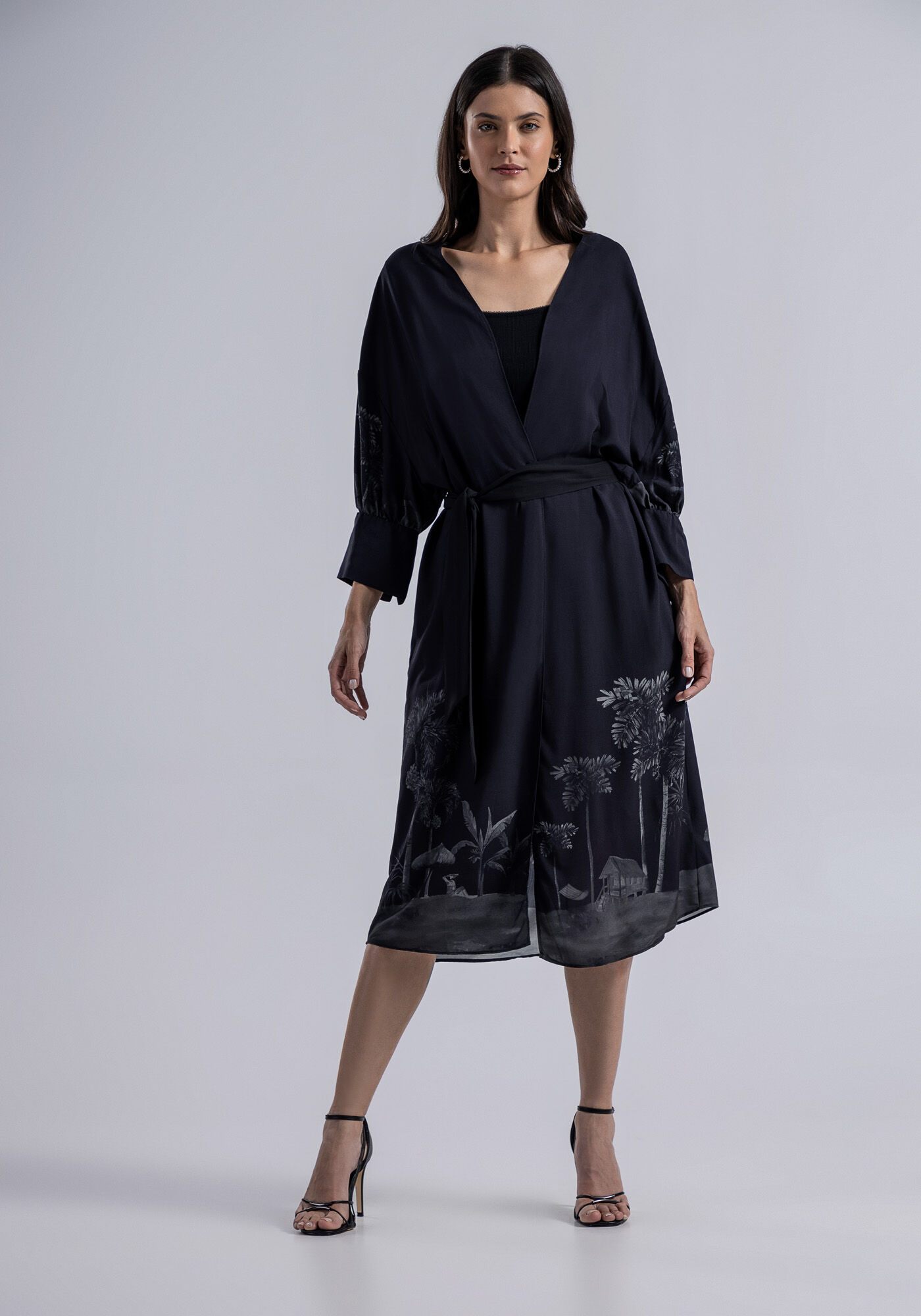 Kimono Alongado Manga 3/4 em Viscose com Cinto, , large.