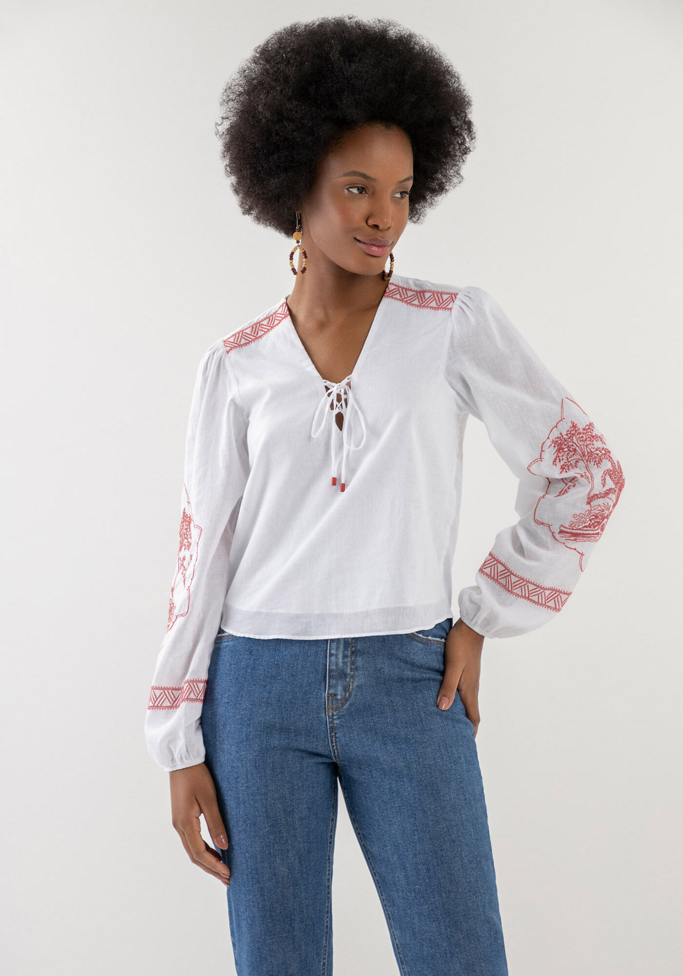 Blusa Manga Longa Bufante com Bordado, , large.