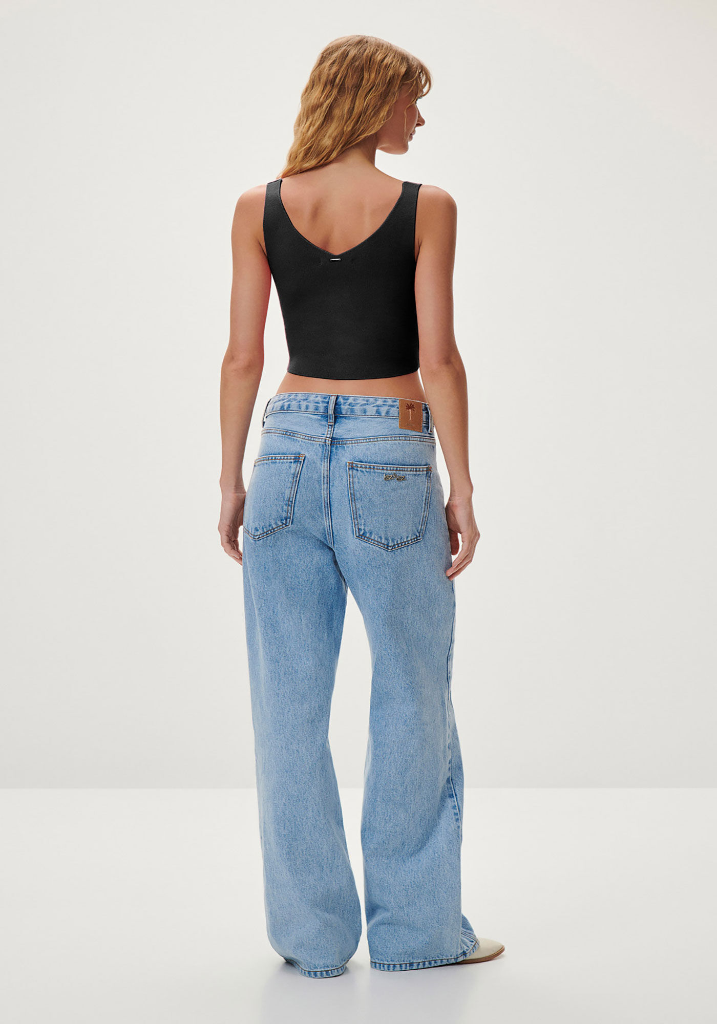 Blusa Cropped em Tric&ocirc; com Decote V, PRETO REATIVO, large.