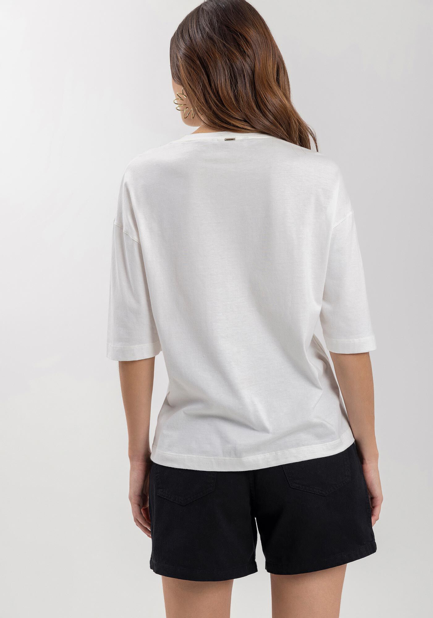 Blusa Em Algod&atilde;o Com Mangas M&eacute;dias E Bordado Localizado, , large.