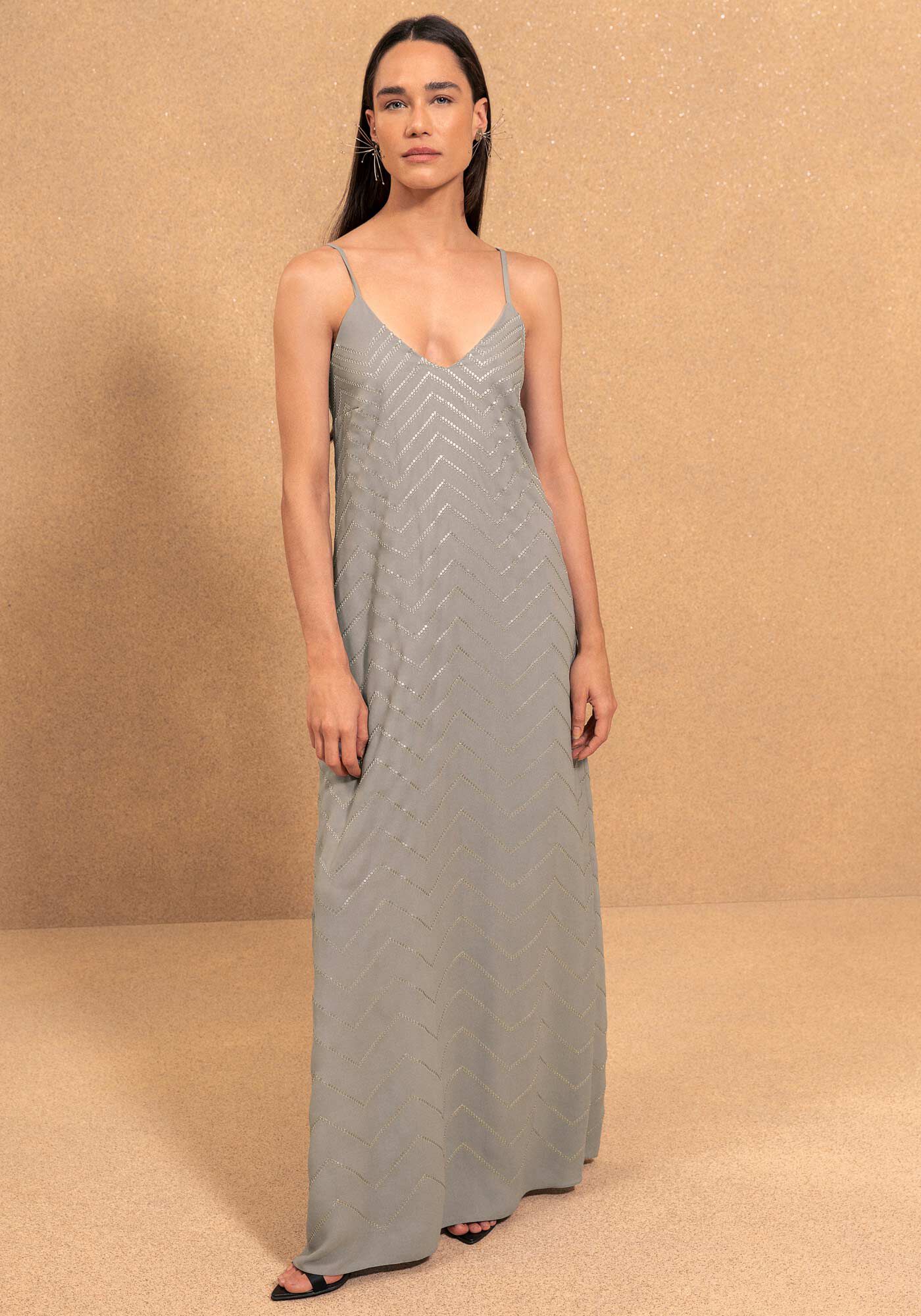 Vestido Longo De Al&ccedil;as Finas Com Decote Em V E Paet&ecirc;s, CINZA CENDRILLON, large.