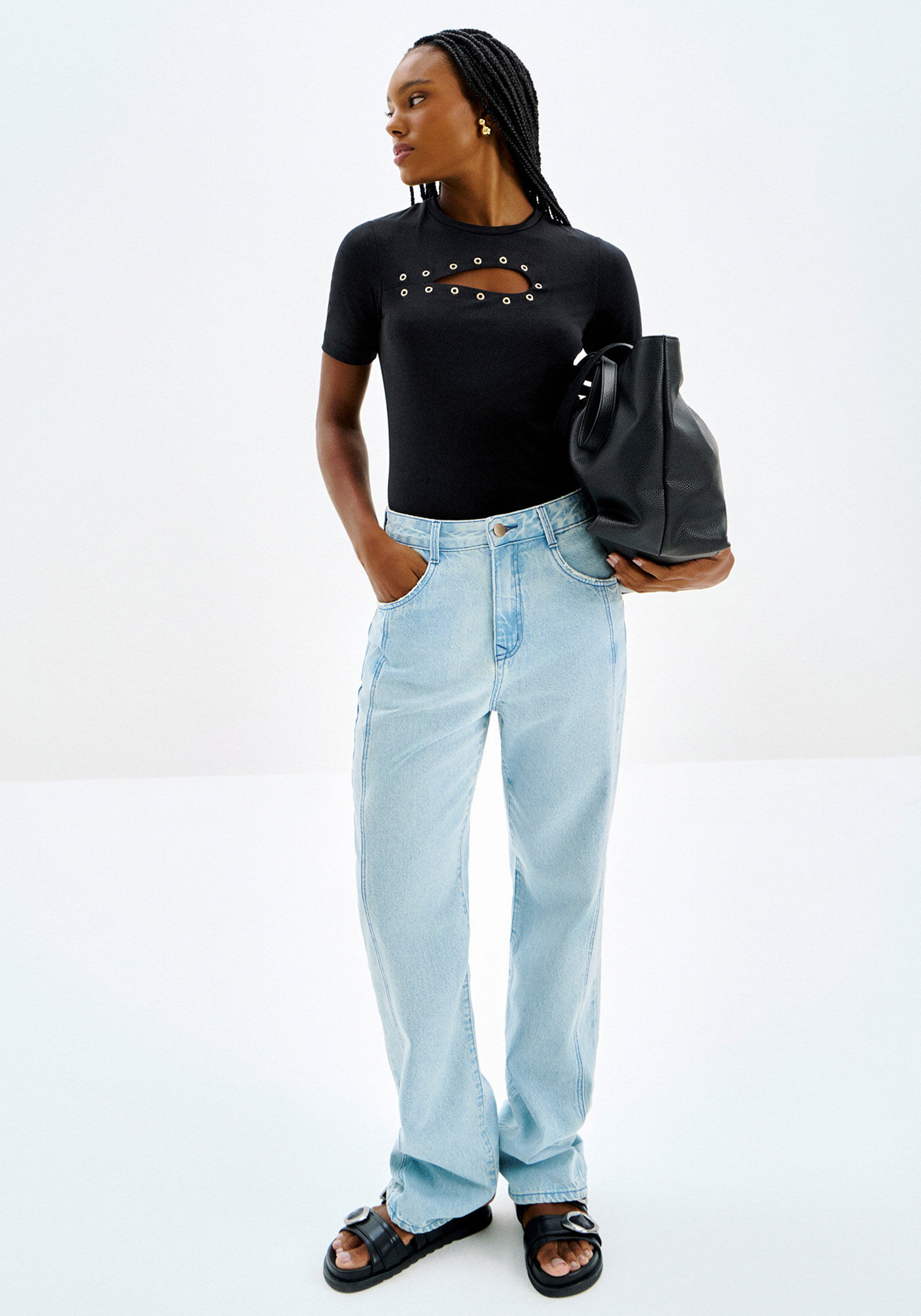 Blusa Manga Curta com Cut Out e Ilh&oacute;s, , large.