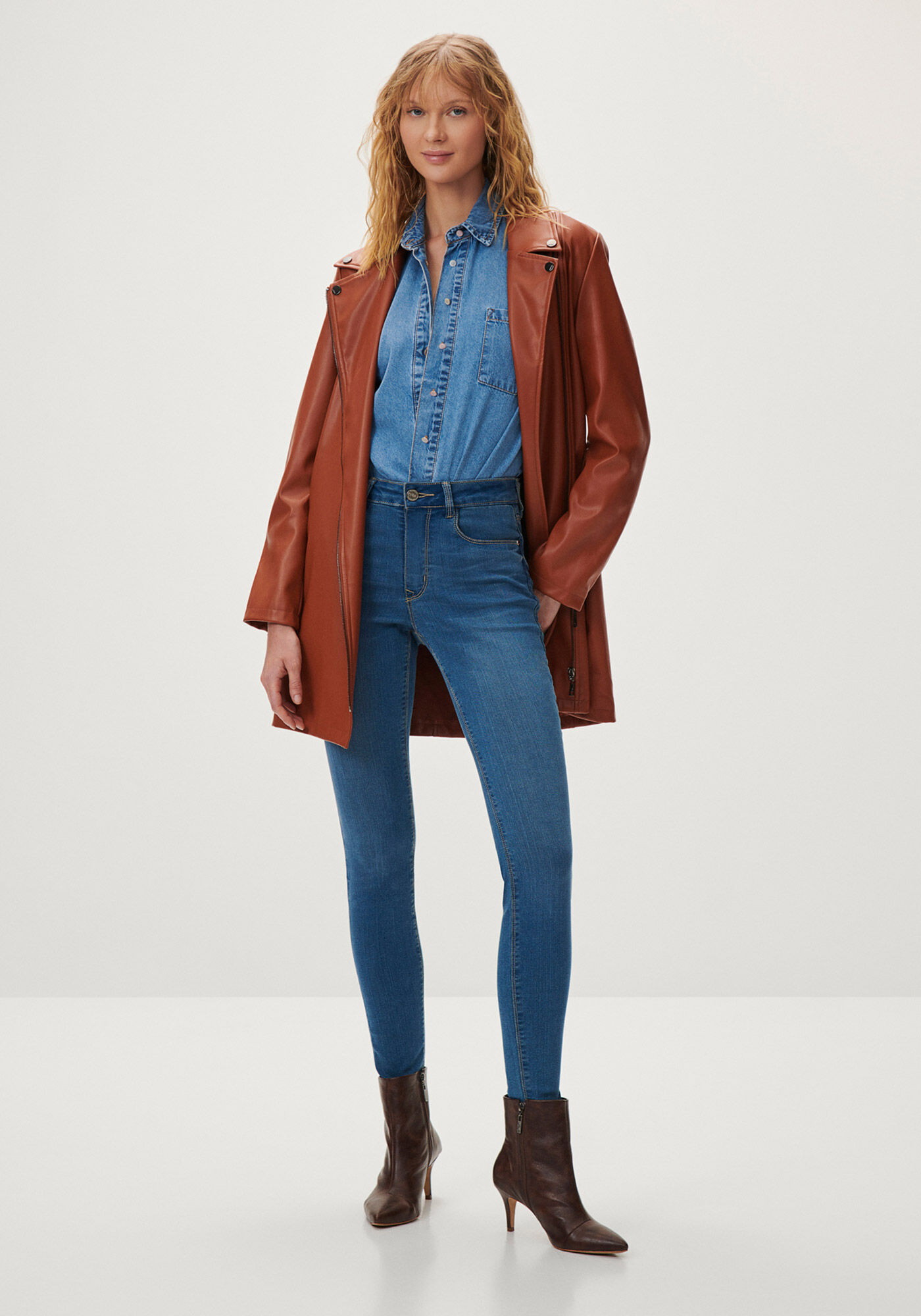 Cal&ccedil;a Jeans Skinny Cintura M&eacute;dia Estonada, , large.