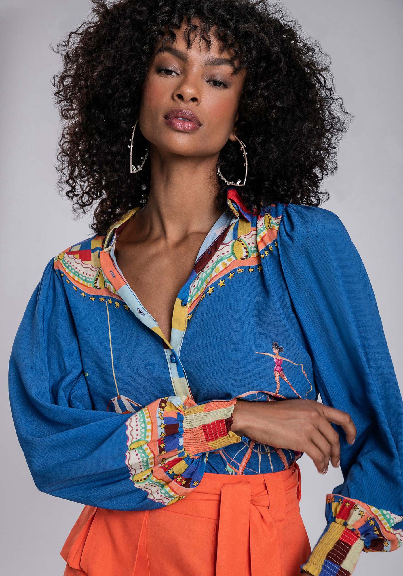 Camisa Manga Bufante em Viscose Ampla, PARQUE DE DIVERSOES, large.