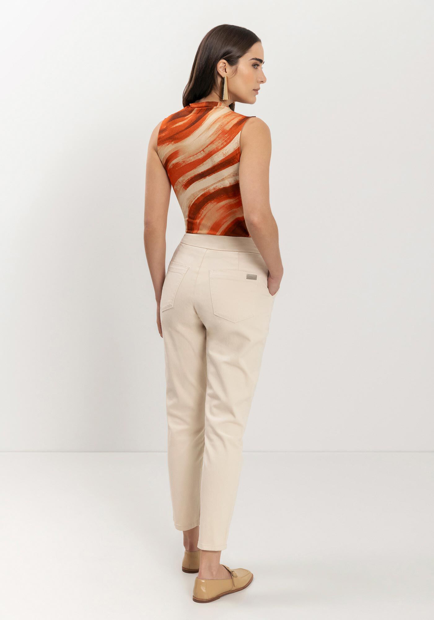 Cal&ccedil;a Mom Comfort Com Abotoamento Duplo Em Sarja E Elastano, BEGE ALHAMBRA, large.