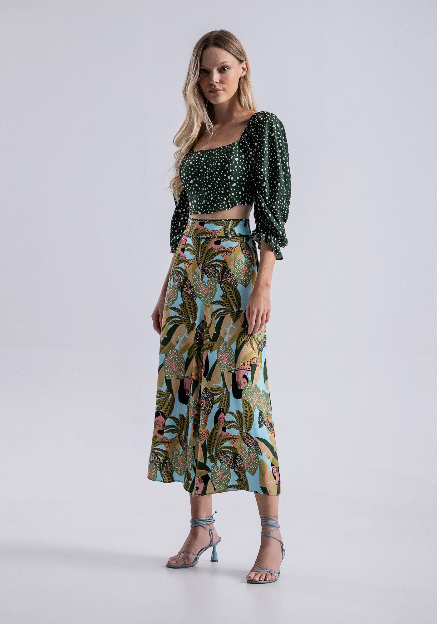 Blusa Cropped Manga Bufante em Crepe Corset, , large.