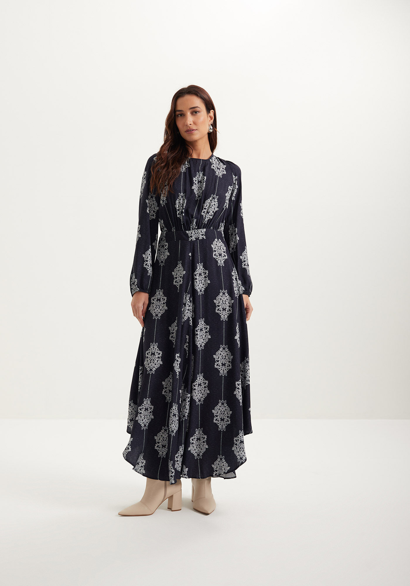 Vestido Estampado Assim&eacute;trico Com Mangas Longas E Amarra&ccedil;&atilde;o, , large.