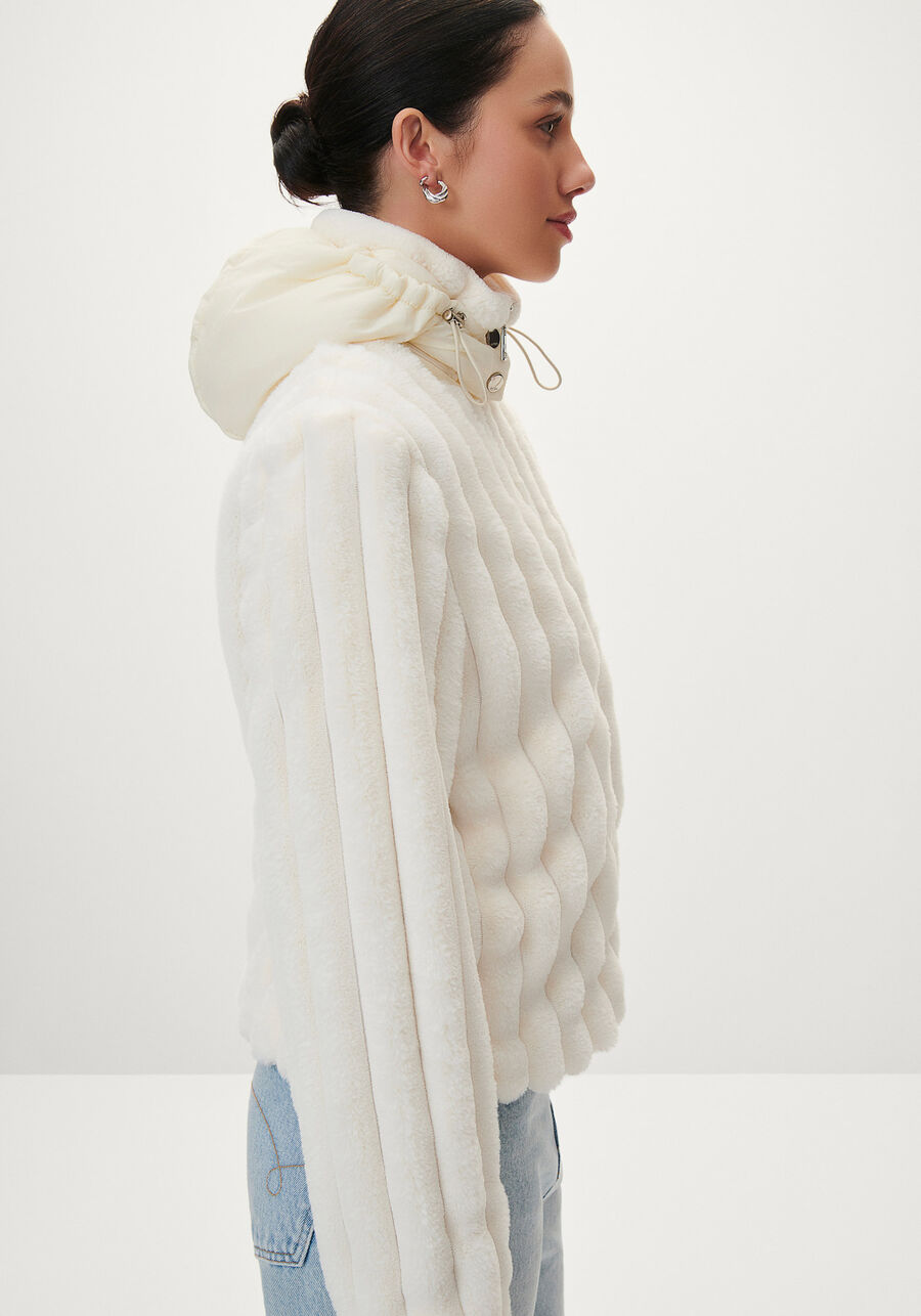 Jaqueta de Pelo com Capuz, BRANCO OFF WHITE. Jaqueta de Pelo com Capuz, BRANCO OFF WHITE, large.