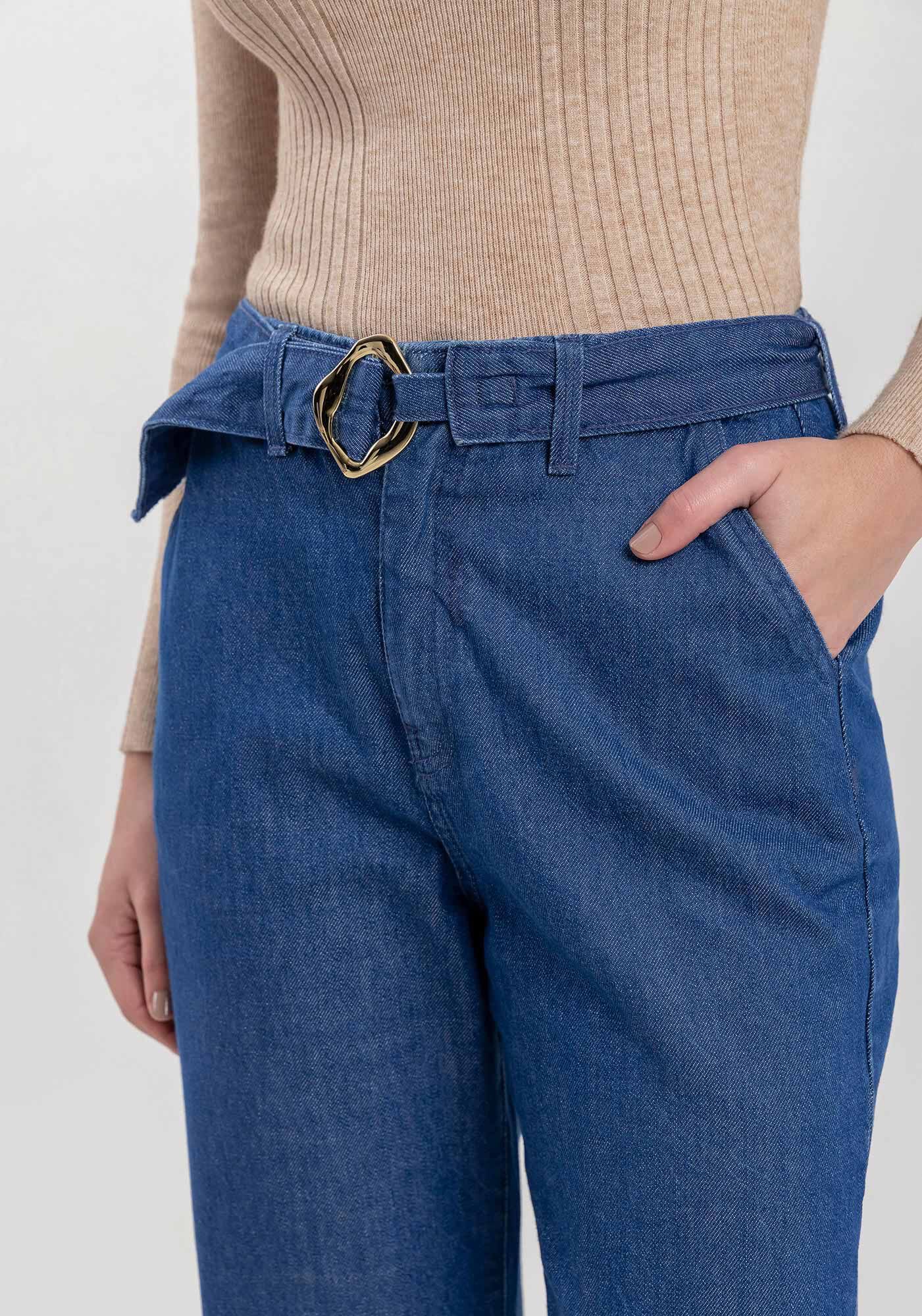 Cal&ccedil;a Jeans Reta Com Fendas Na Barra E Cinto, JEANS, large.