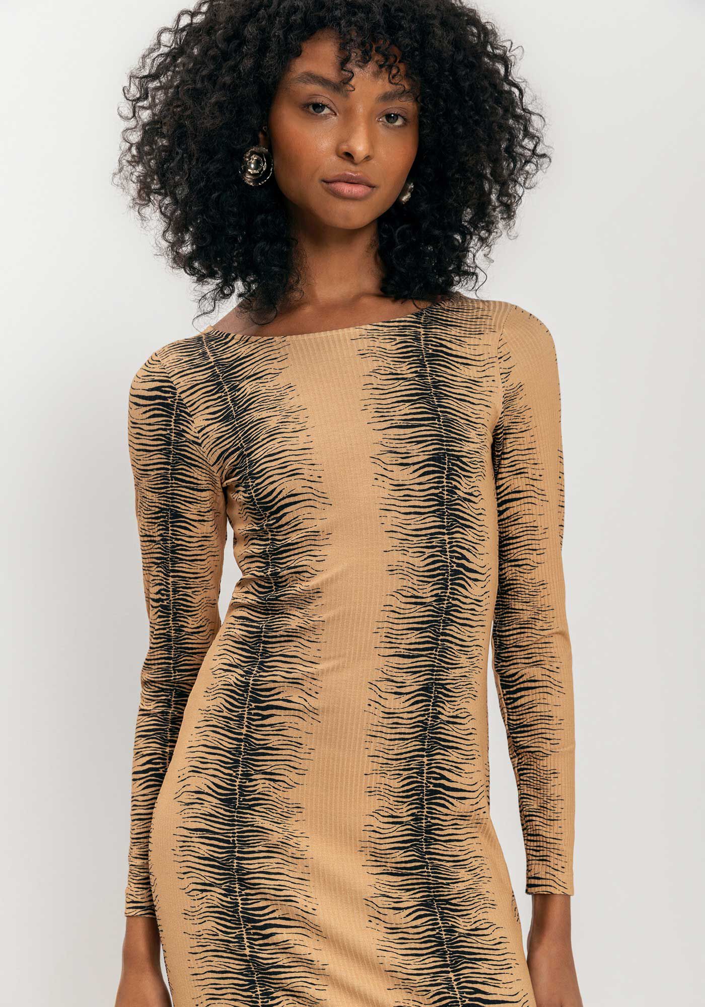 Vestido Midi Estampado De Mangas Longas Em Malha Canelada, ZEBRA STRIPES VERDE, large.