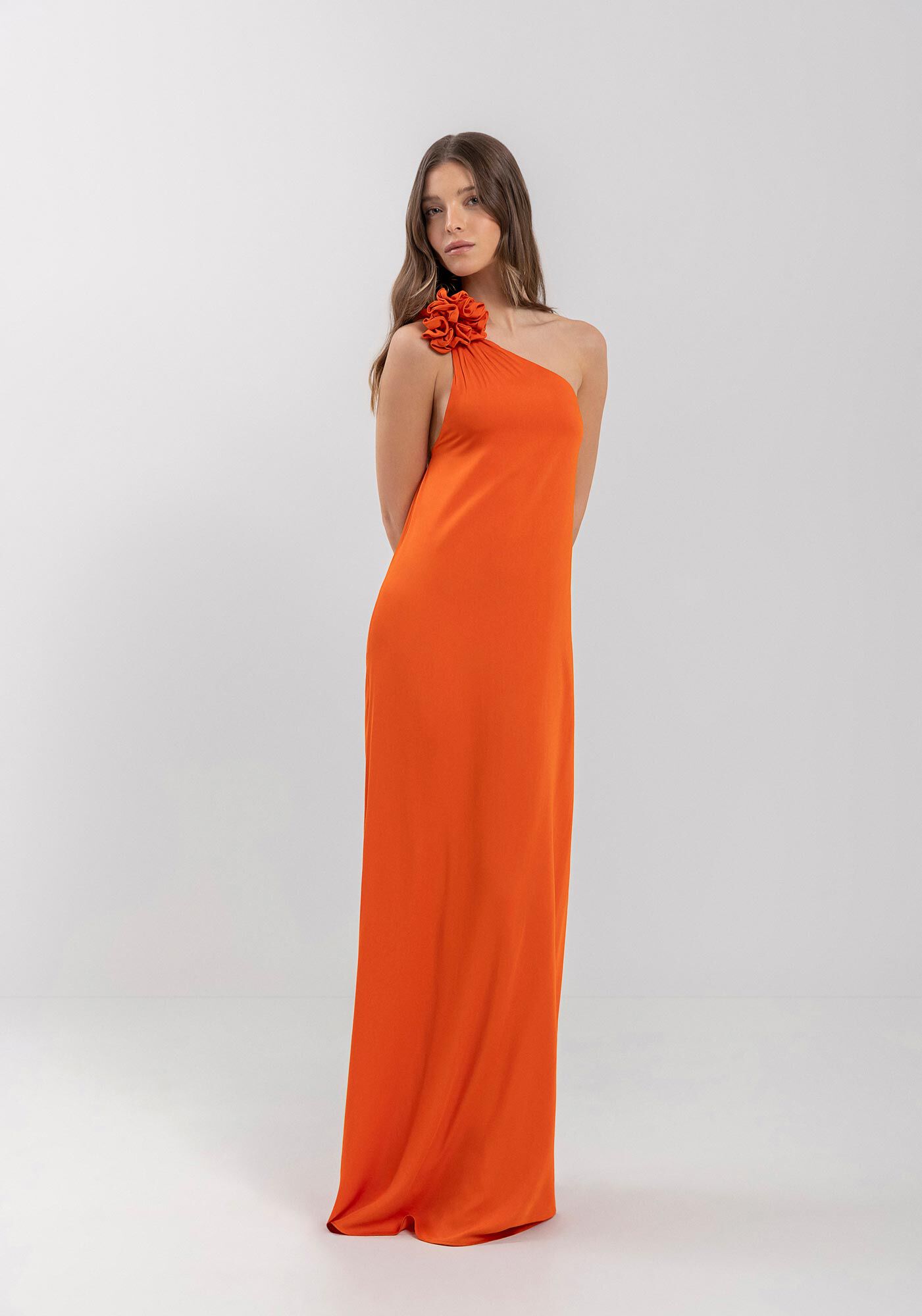 Vestido Longo De Um Ombro S&oacute; Em Viscose Com Flor Remov&iacute;vel, , large.