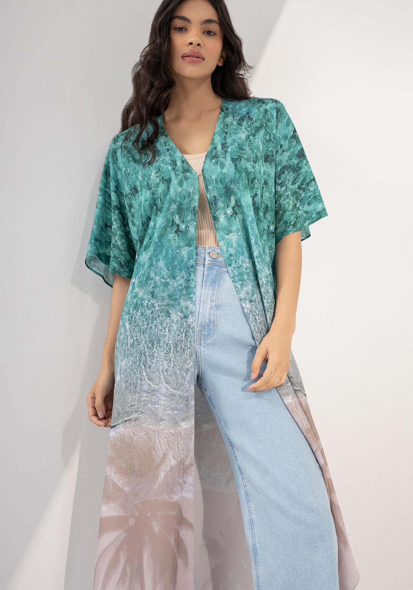 Kimono Alongado em Viscose com Estampa Beach, , large.