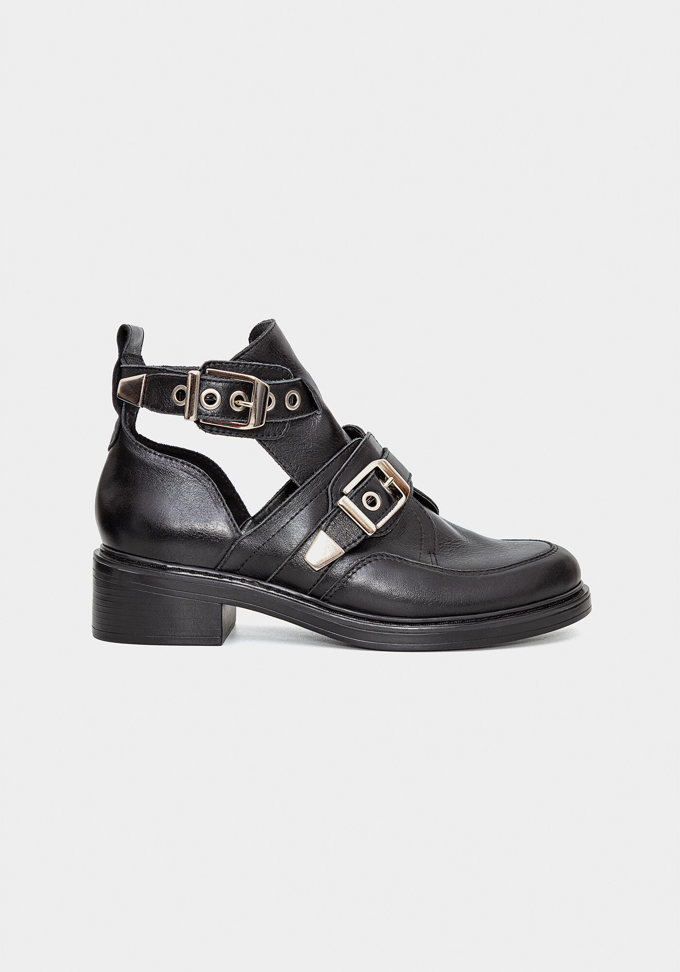 Bota Coturno Couro Vazada Fivelas Preto Reativo