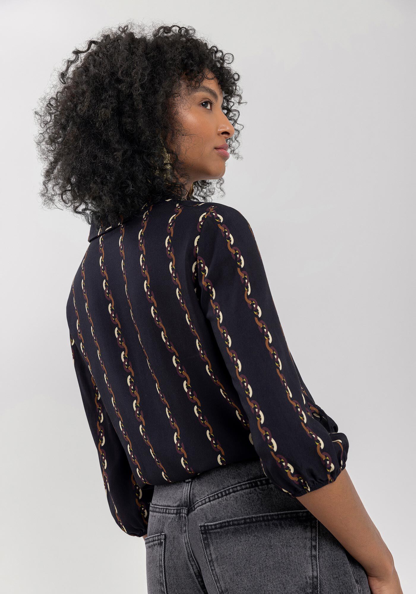 Camisa Estampada De Mangas M&eacute;dias Em Viscose Com Bot&otilde;es, , large.