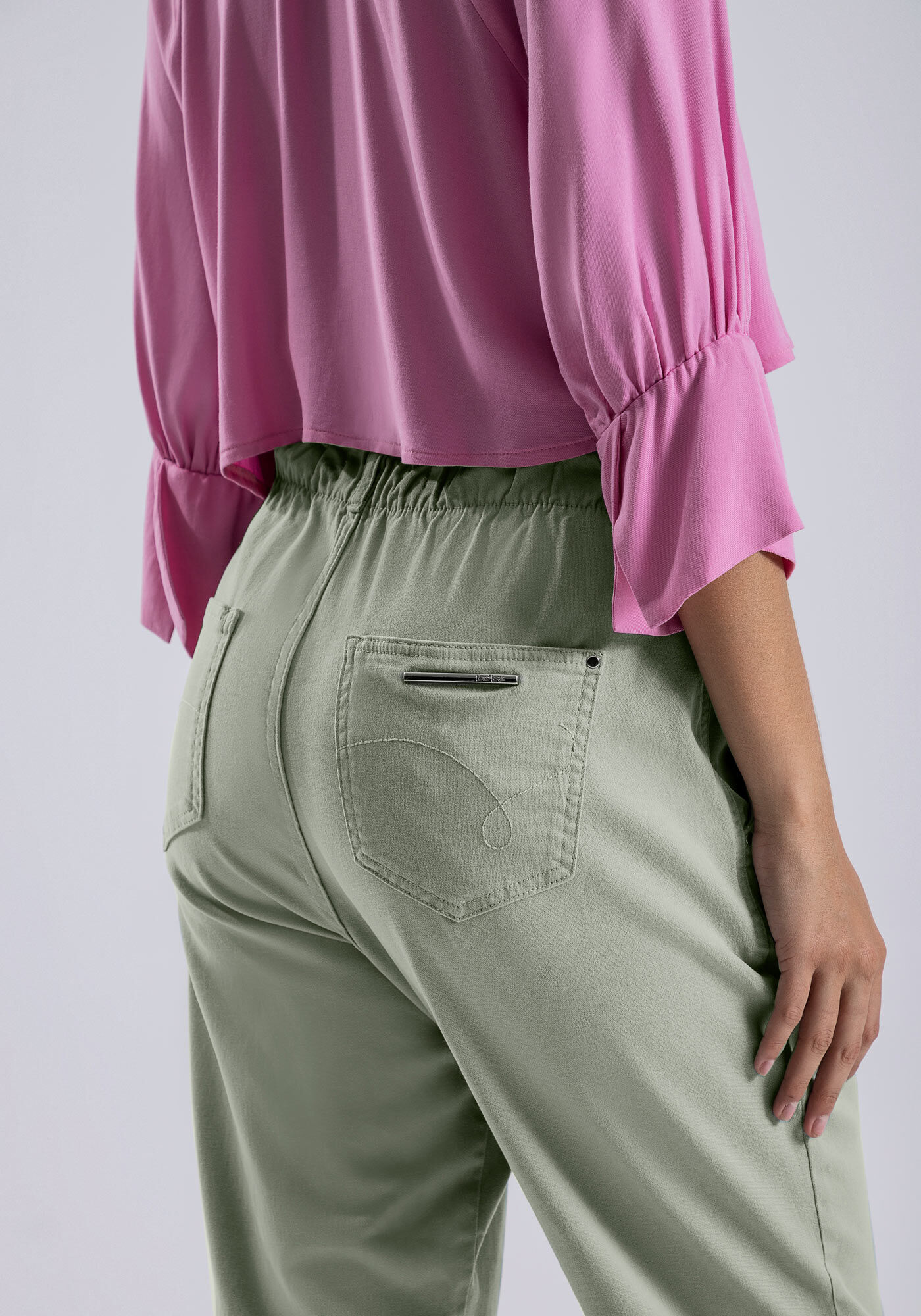 Cal&ccedil;a Sarja Jogging Cropped Cintura M&eacute;dia, , large.