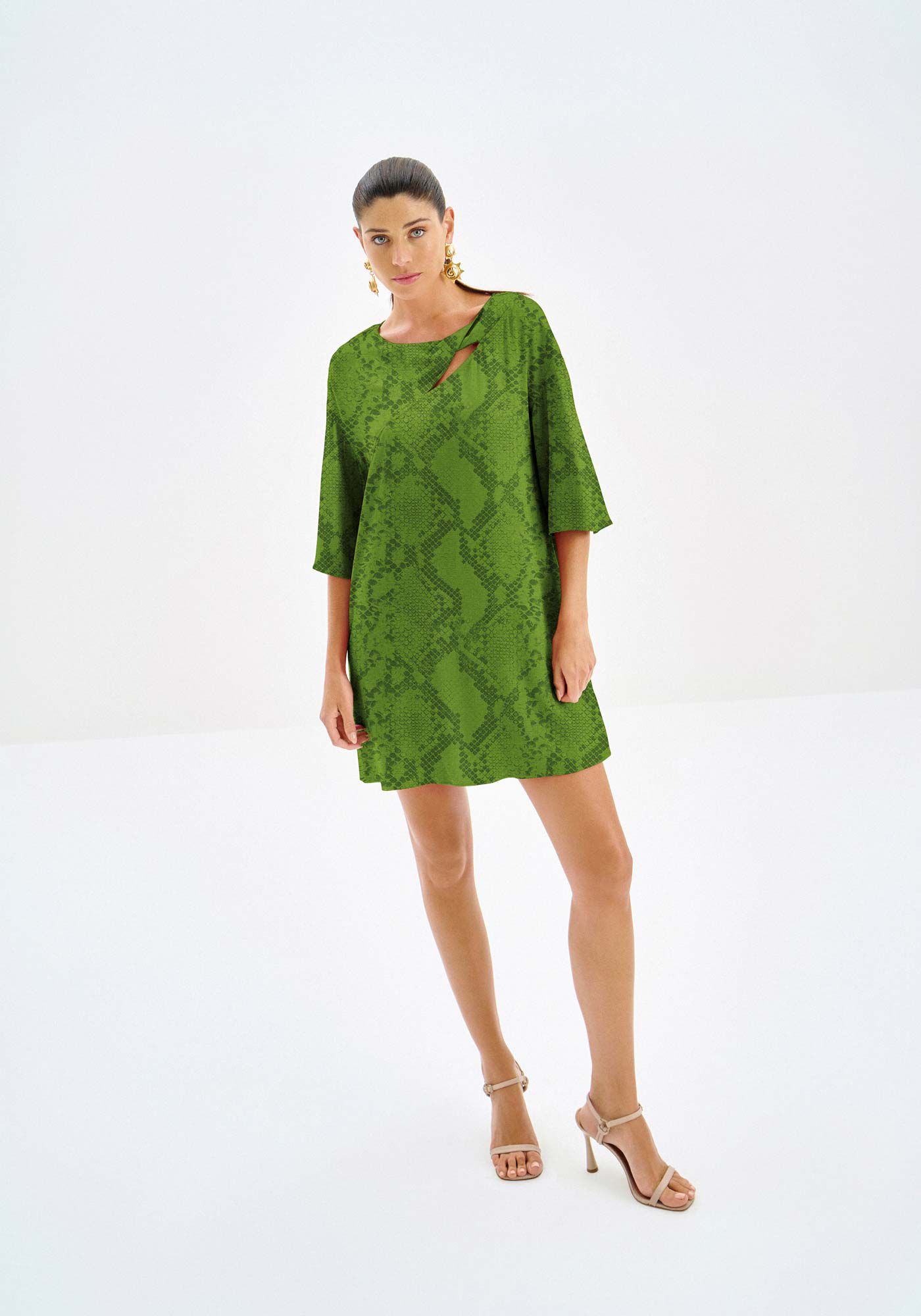 Vestido Curto Estampado em Viscose com Cut Decote, , large.