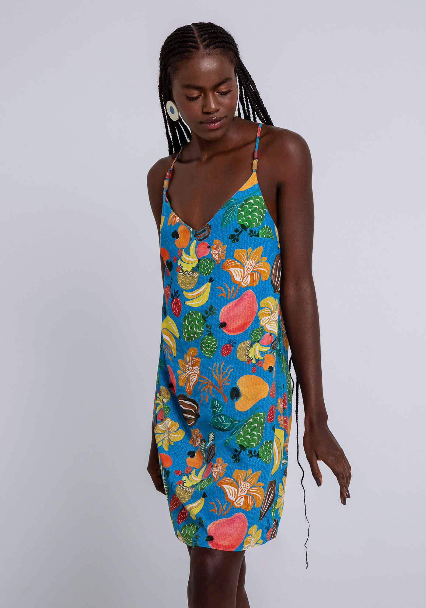 Vestido Curto em Viscose com Detalhe Al&ccedil;as, GRAVIOLA, large.