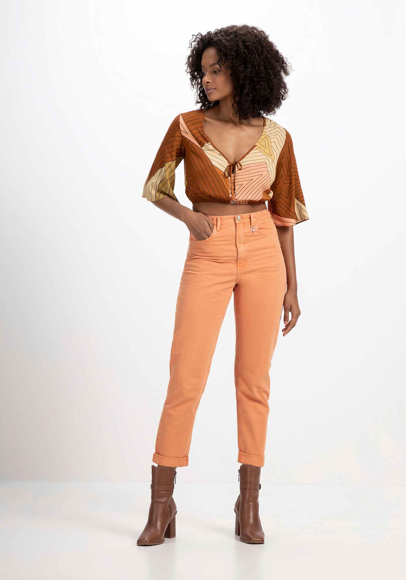 Blusa Cropped em Viscose com Manga Sino, , large.