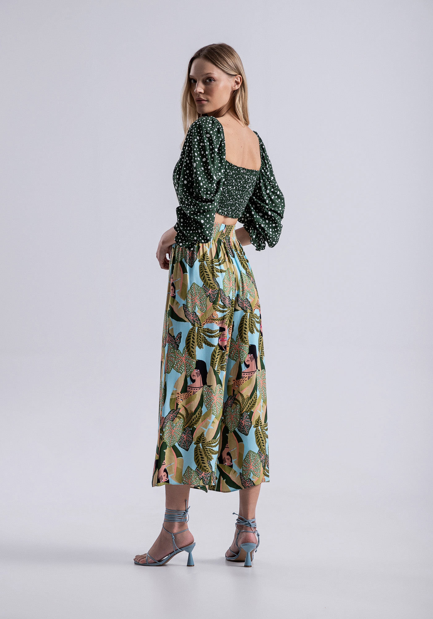 Blusa Cropped Manga Bufante em Crepe Corset, , large.