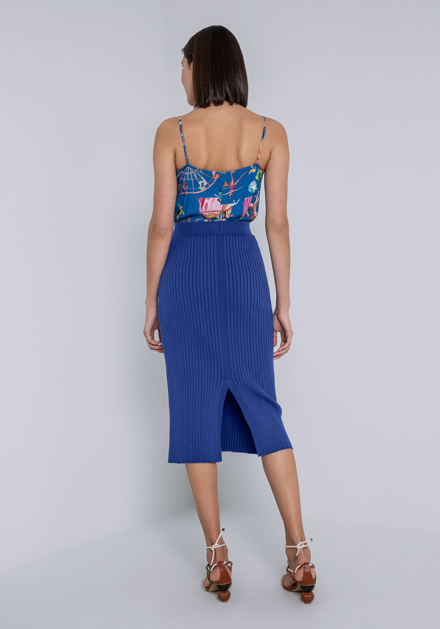Modelos de clearance saia midi justa
