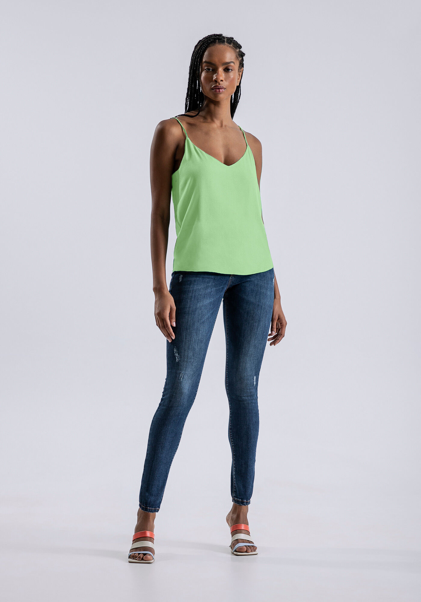 Blusa com Al&ccedil;as Crepe com Recorte Costas, , large.