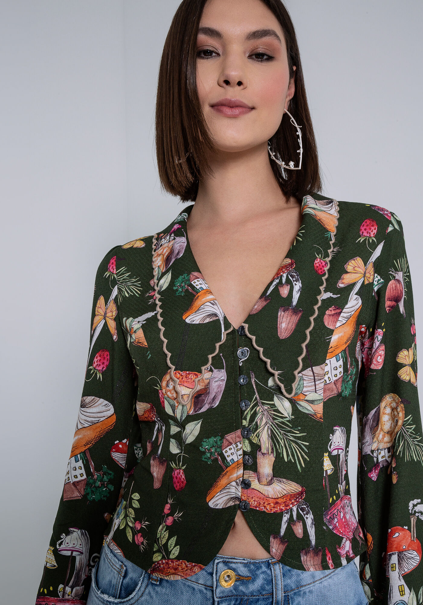 Blusa Manga Longa em Viscose com Bordado Gola, , large.