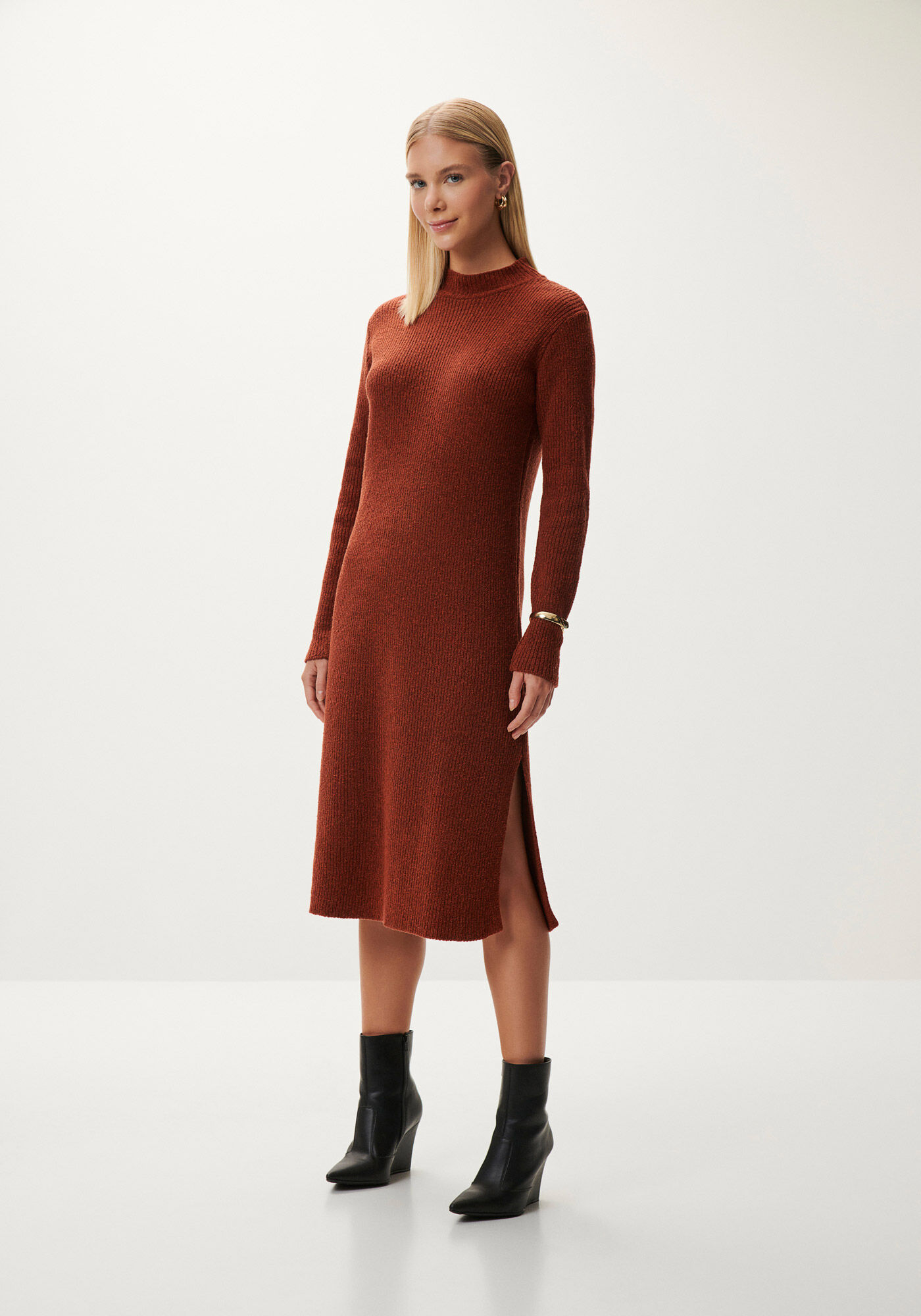 Vestido Midi em Tric&ocirc; com Fenda Lateral, MARROM BISCUIT, large.