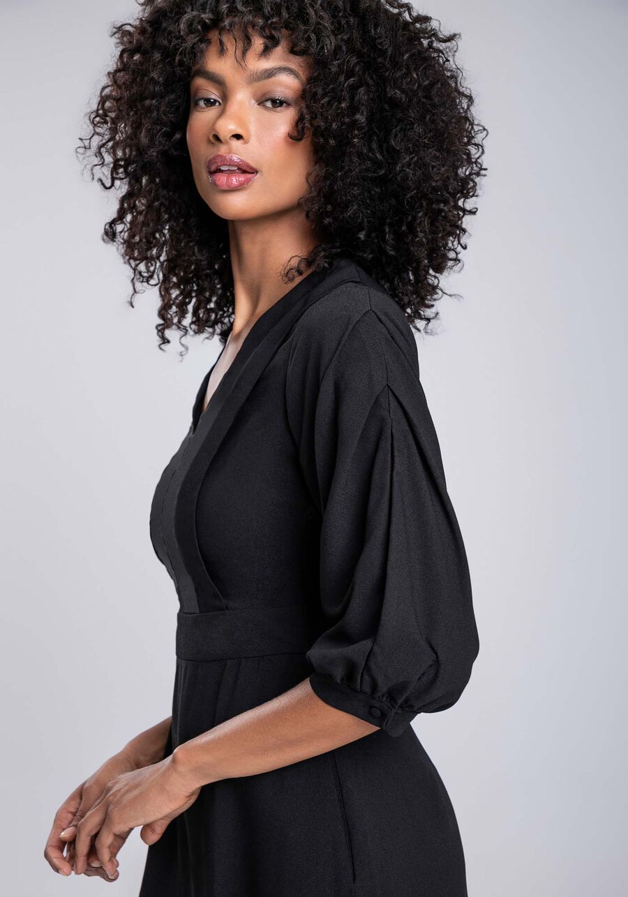 Vestido Crepe Manga 3/4 Midi com Pregas Decote, PRETO REATIVO. Vestido Crepe Manga 3/4 Midi com Pregas Decote, PRETO REATIVO, large.