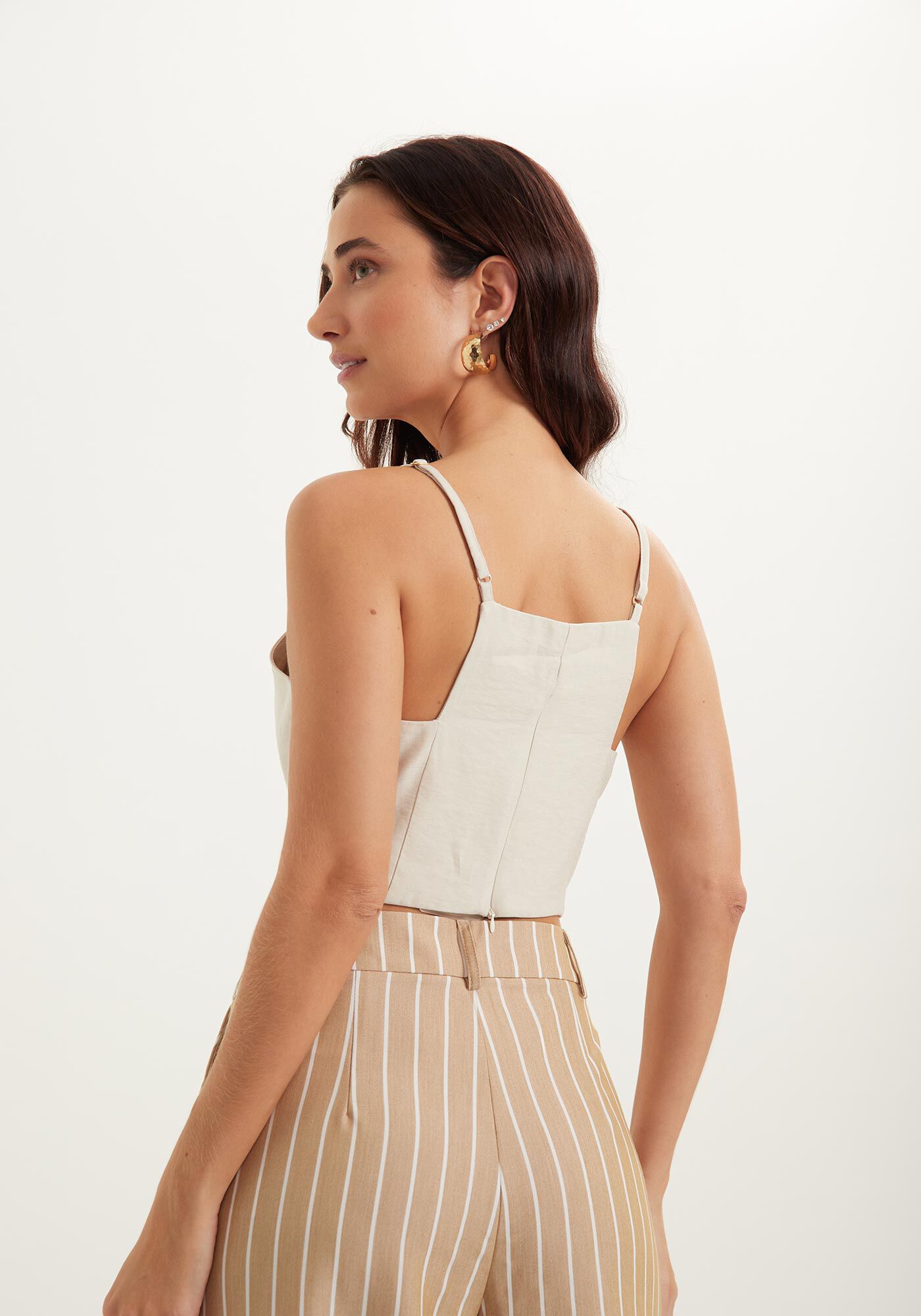 Blusa Cropped De Al&ccedil;as Com Decote Reto E Z&iacute;per Posterior, , large.