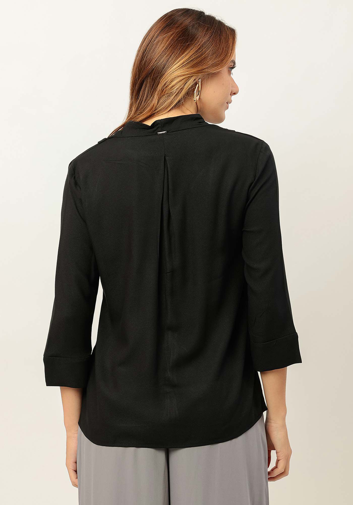 Blusa Decote V em Crepe com Pregas Ombros, , large.