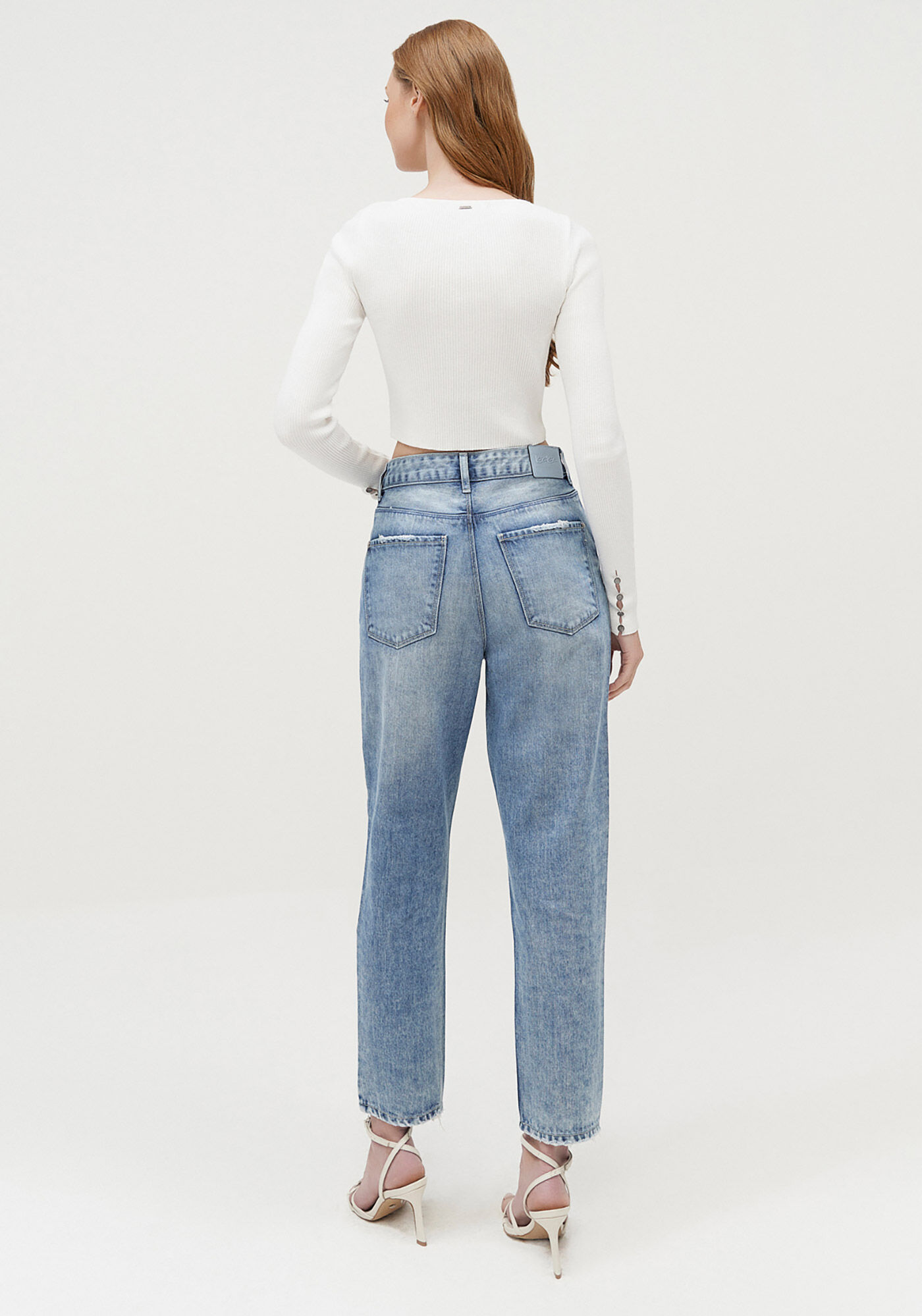 Cal&ccedil;a Jeans Mom Cropped Super Alta Destroyed, , large.