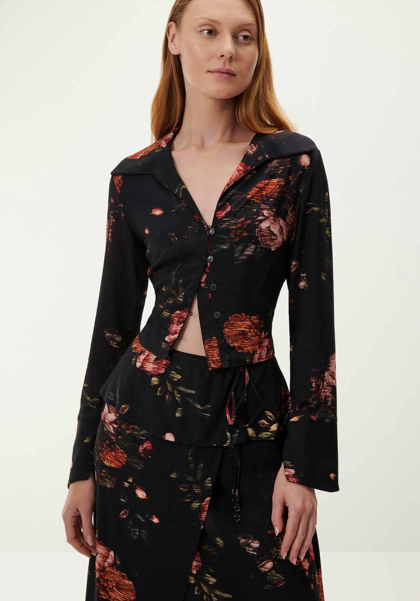 Blusa Floral Manga Longa em Viscose com Gola, , large.