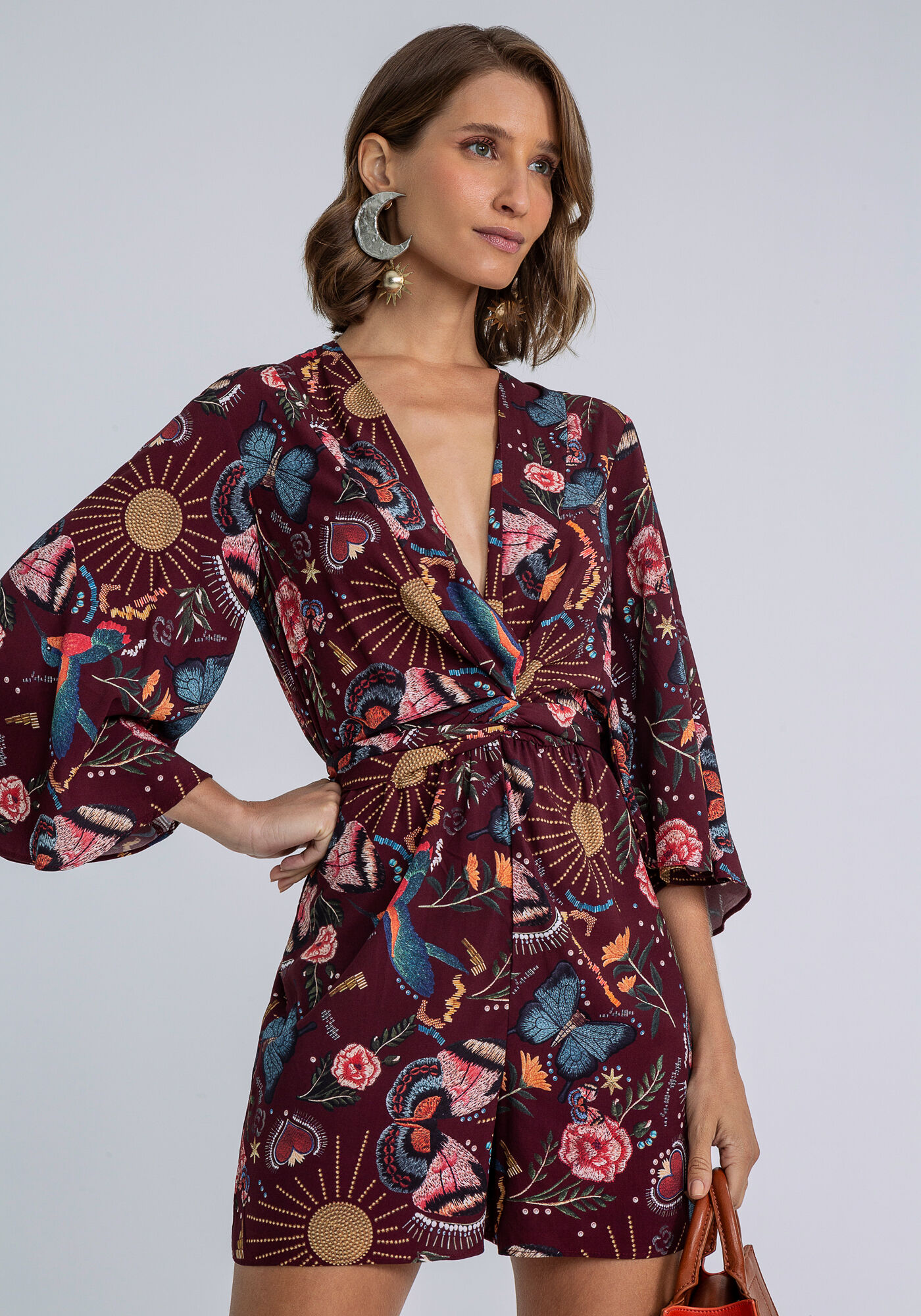 Macac&atilde;o Curto La&ccedil;o Estampada, JARDIM BORDADO, large.