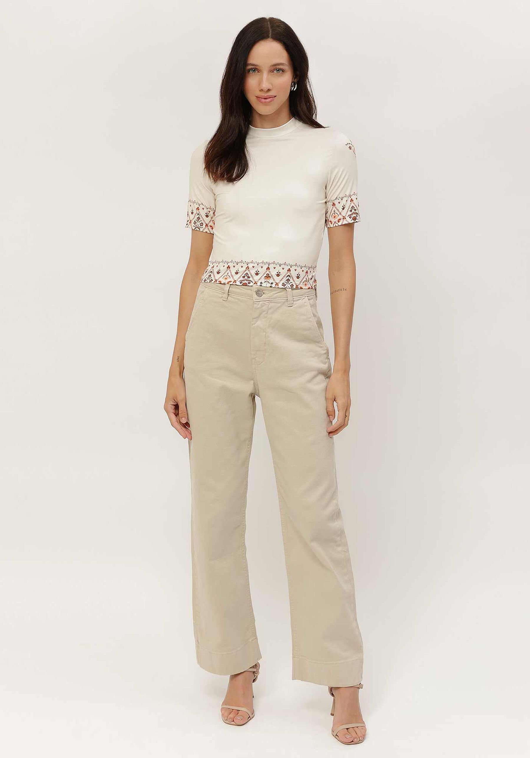 Blusa em Malha Aveludada com Detalhe Estampa, . Blusa em Malha Aveludada com Detalhe Estampa, , large.