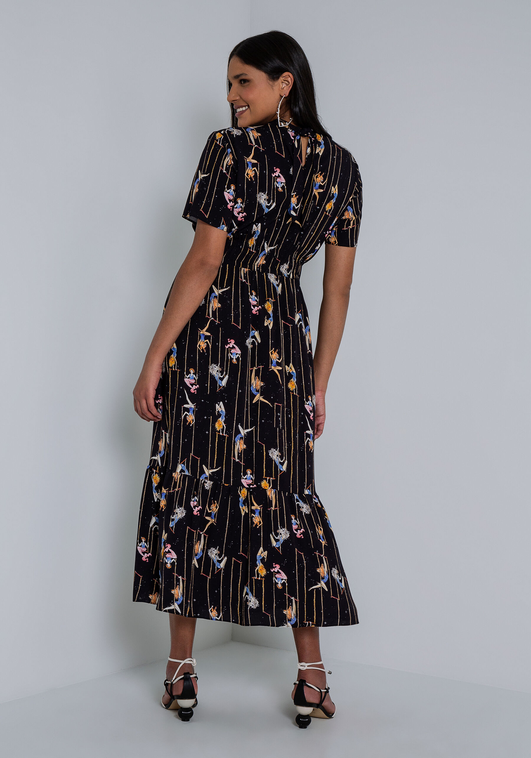 Vestido Midi Estampado em Viscose com Gola Laço, . Vestido Midi Estampado em Viscose com Gola Laço, , large.
