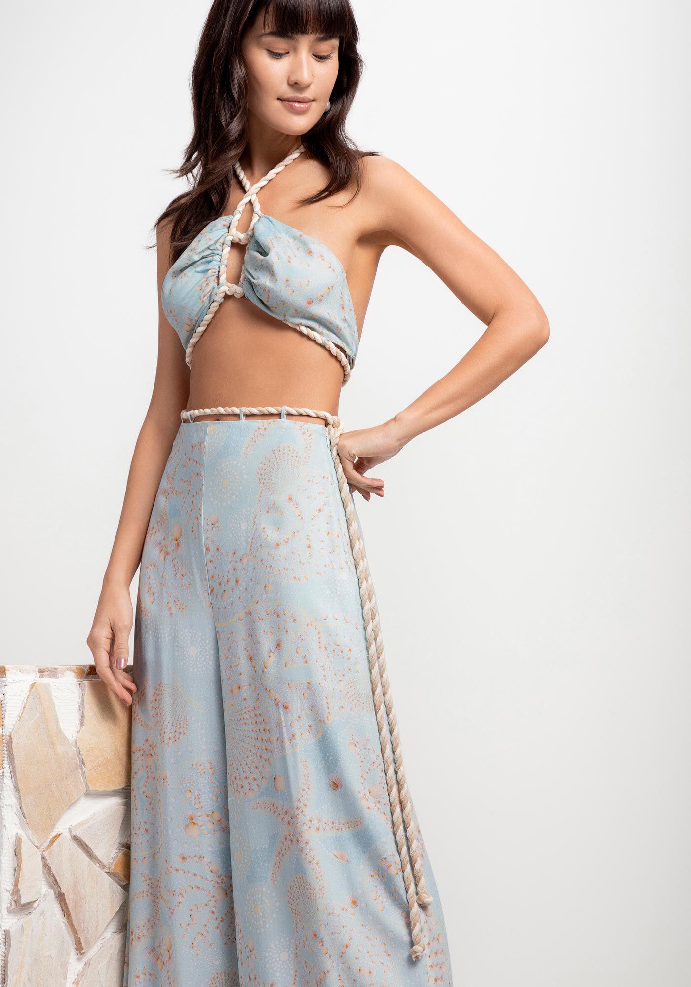 Cal&ccedil;a Pantalona Estampada com Cinto Corda, CALLA, large.