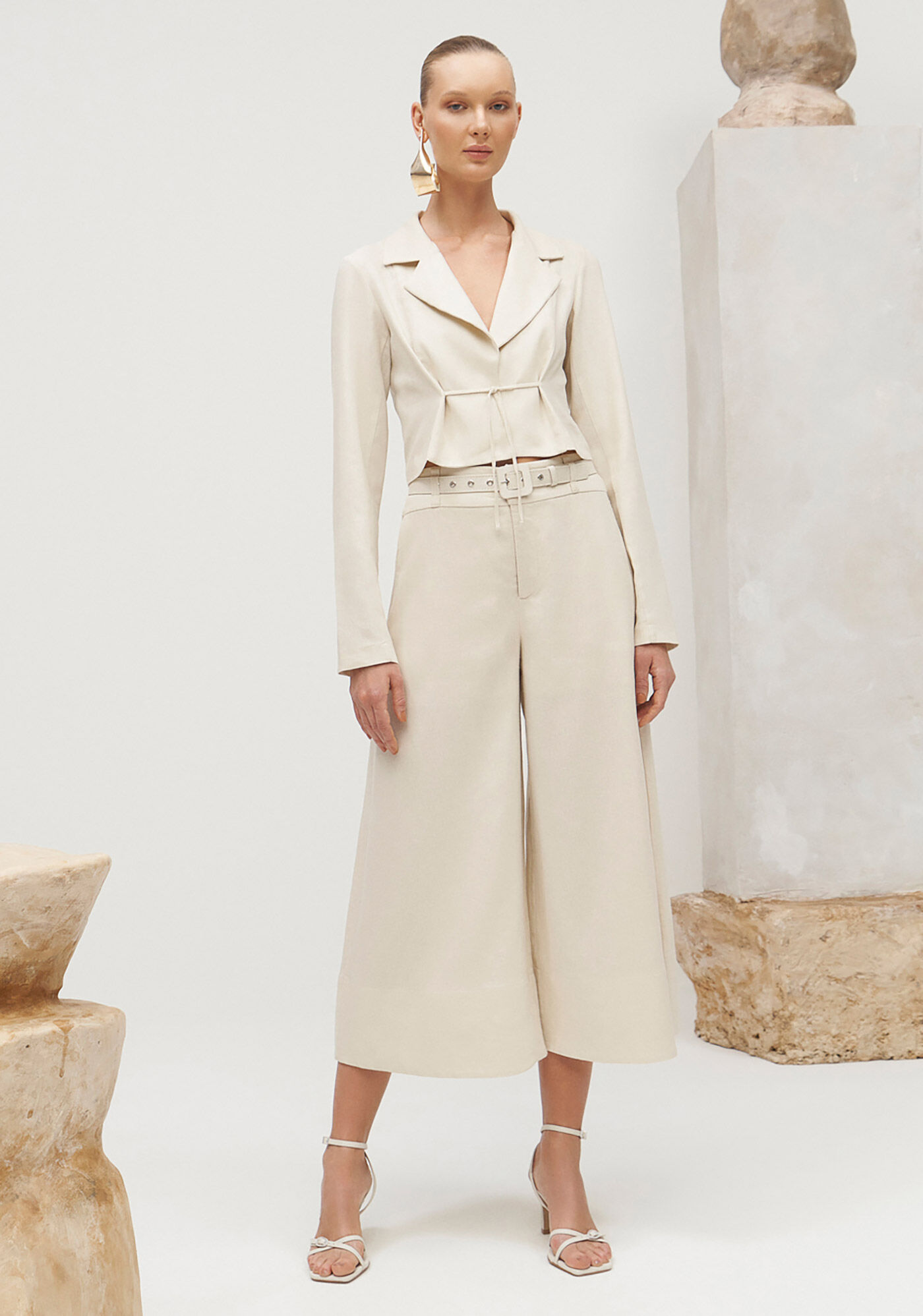 Cal&ccedil;a Pantacourt em Linho, BEGE CAQUI, large.