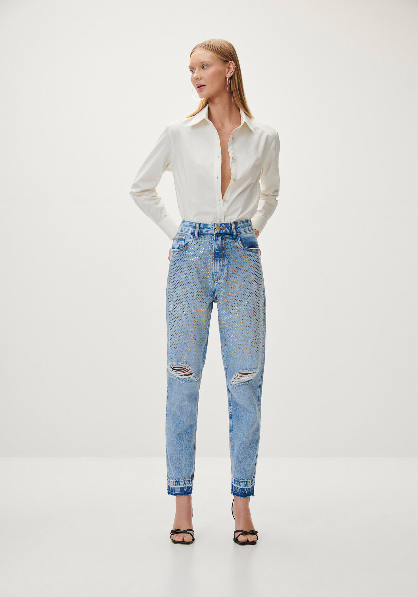 Cal&ccedil;a Jeans Mom Super Alta Cropped com Paet&ecirc;s, , large.