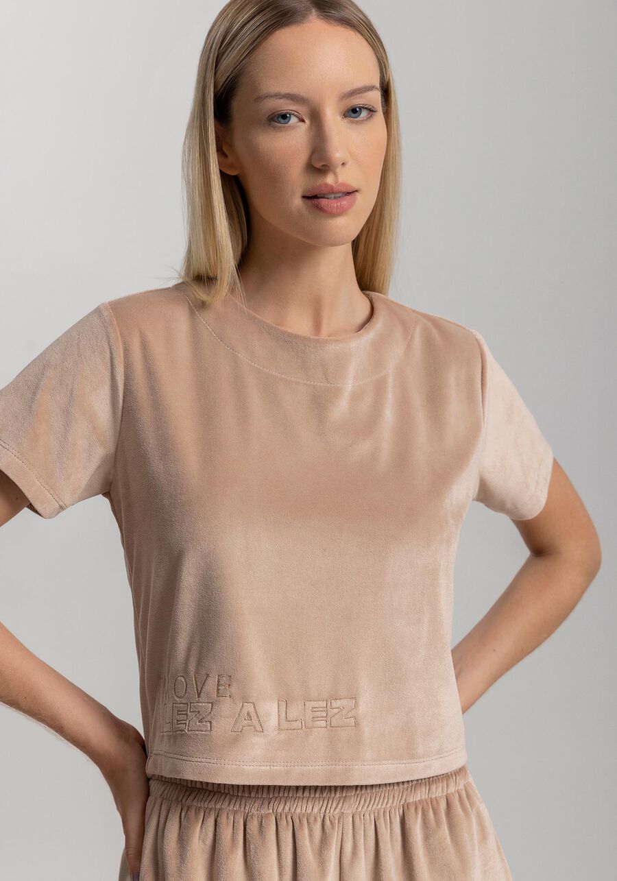 Blusa Curta De Mangas Com Gola Redonda Em Malha Plush Move, BEGE MUDOC. Blusa Curta De Mangas Com Gola Redonda Em Malha Plush Move, BEGE MUDOC, large.