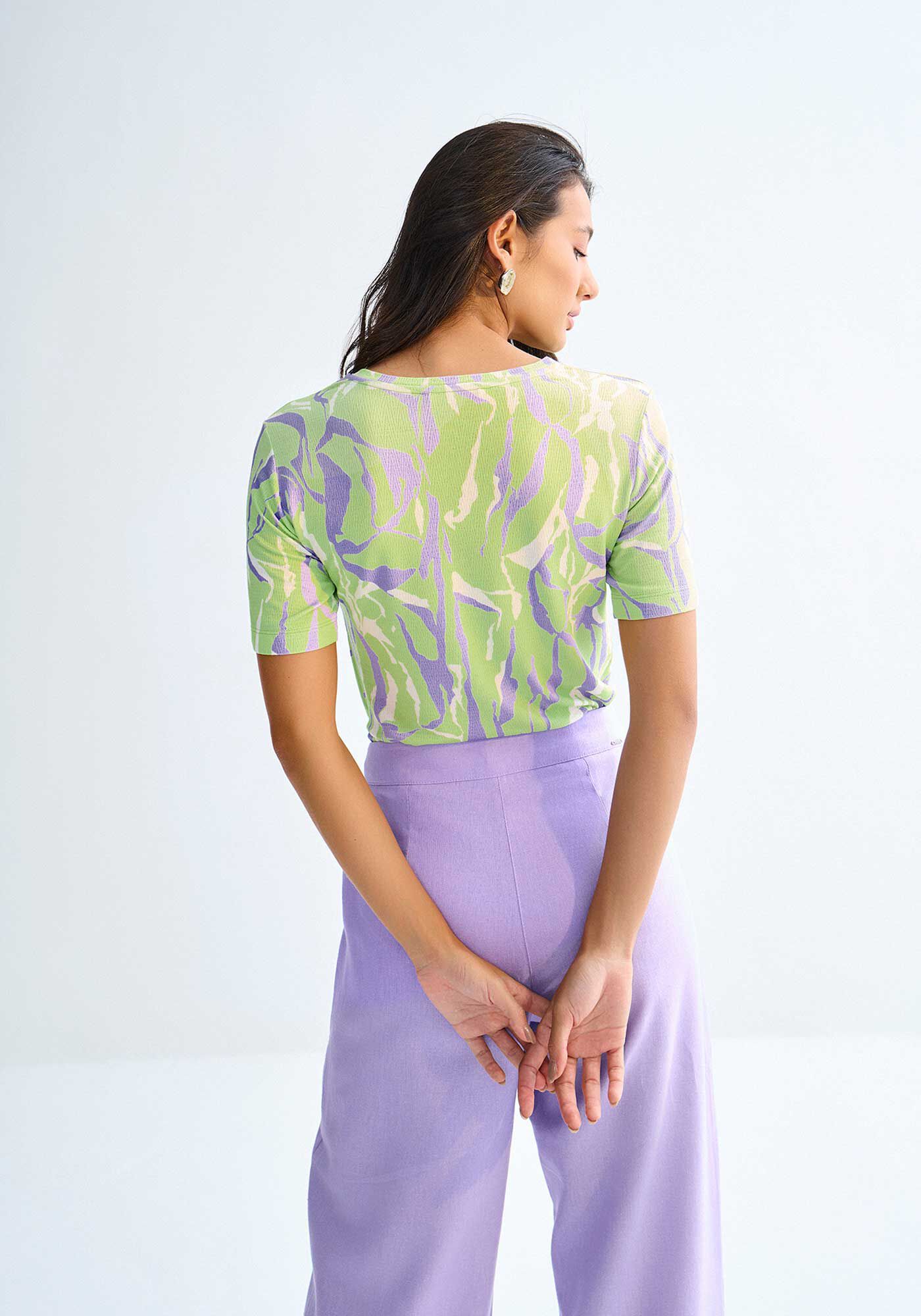 Blusa Estampada em Malha com Decote V, , large.